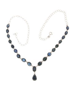 Handcraft 18 Karat White Gold Sapphires Diamonds Choker Necklace