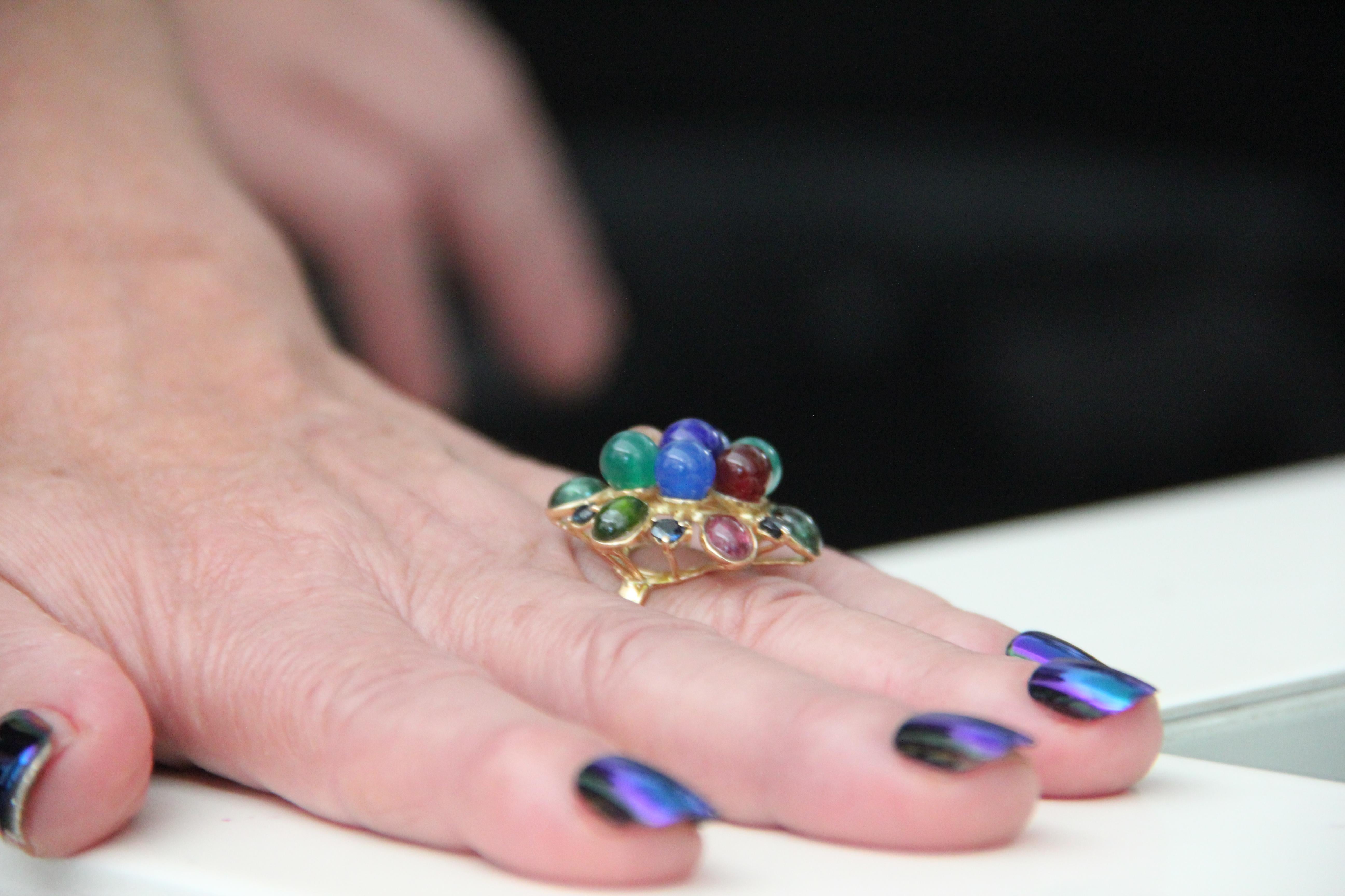 Handcraft 18 Karat Yellow Gold Sapphires and Semiprecious Stones Cocktail Ring For Sale 1