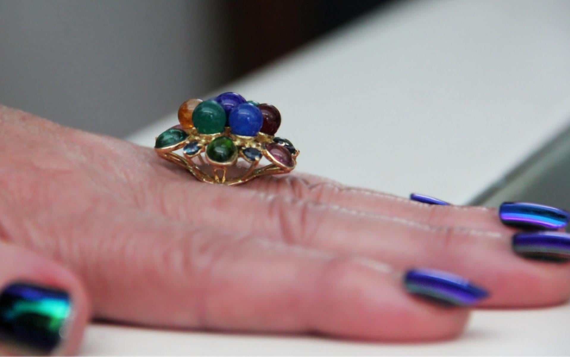 Handcraft 18 Karat Yellow Gold Sapphires and Semiprecious Stones Cocktail Ring For Sale 1