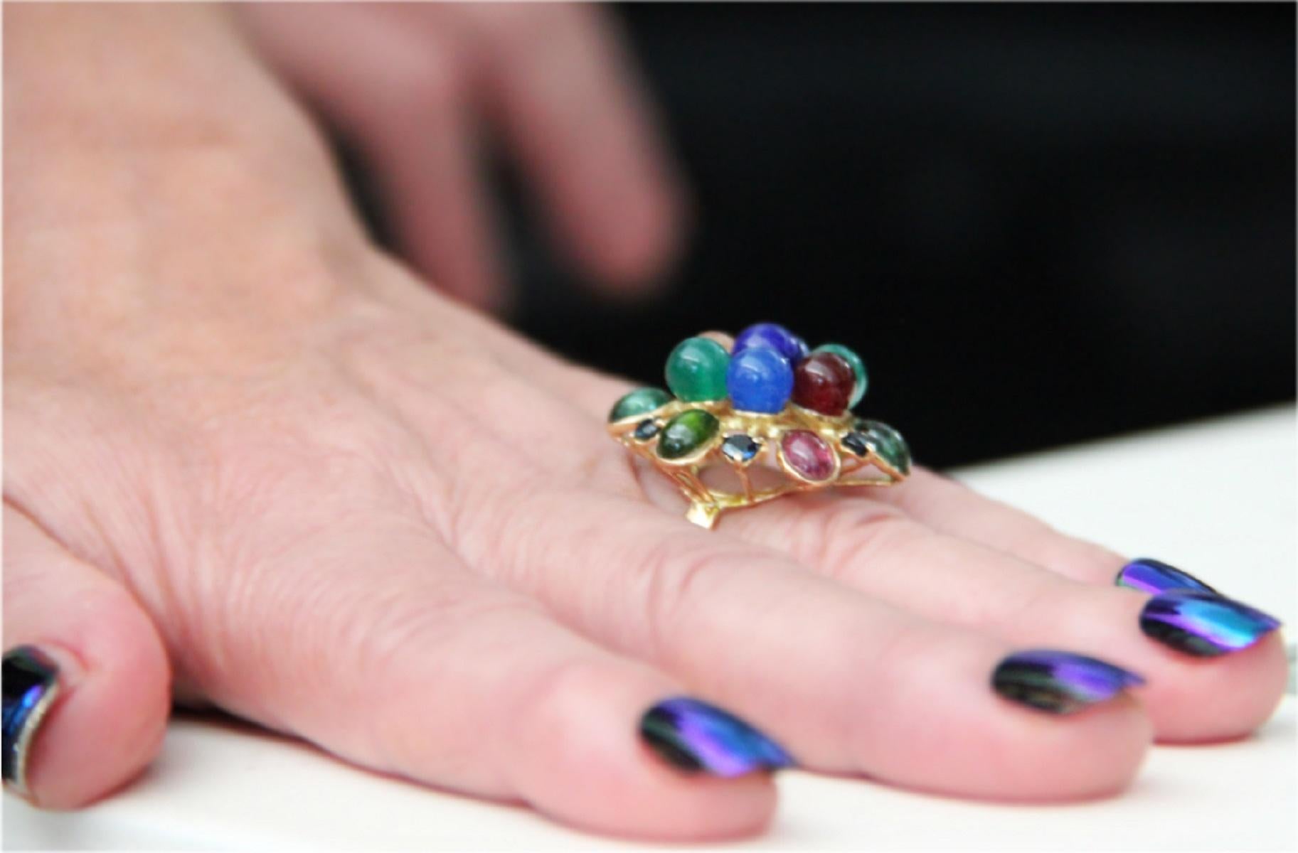 Handcraft 18 Karat Yellow Gold Sapphires and Semiprecious Stones Cocktail Ring For Sale 3
