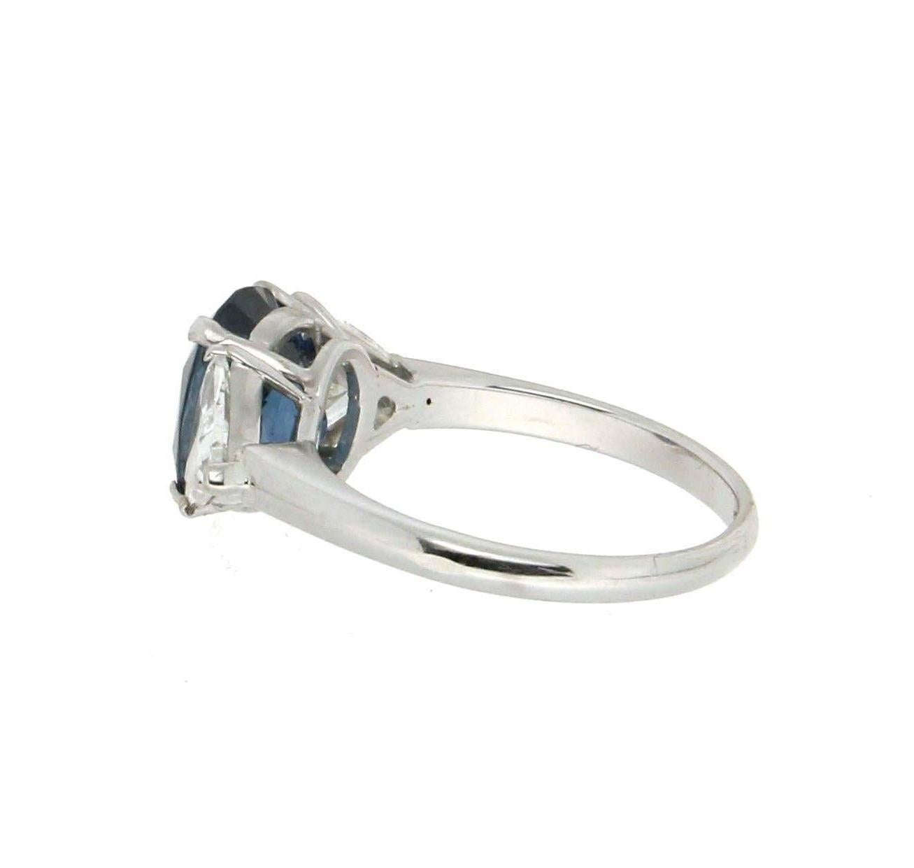 Oval Cut Handcraft 5.07 Karat Sapphire 18 Karat Gold Diamonds Triangles Cocktail Ring For Sale