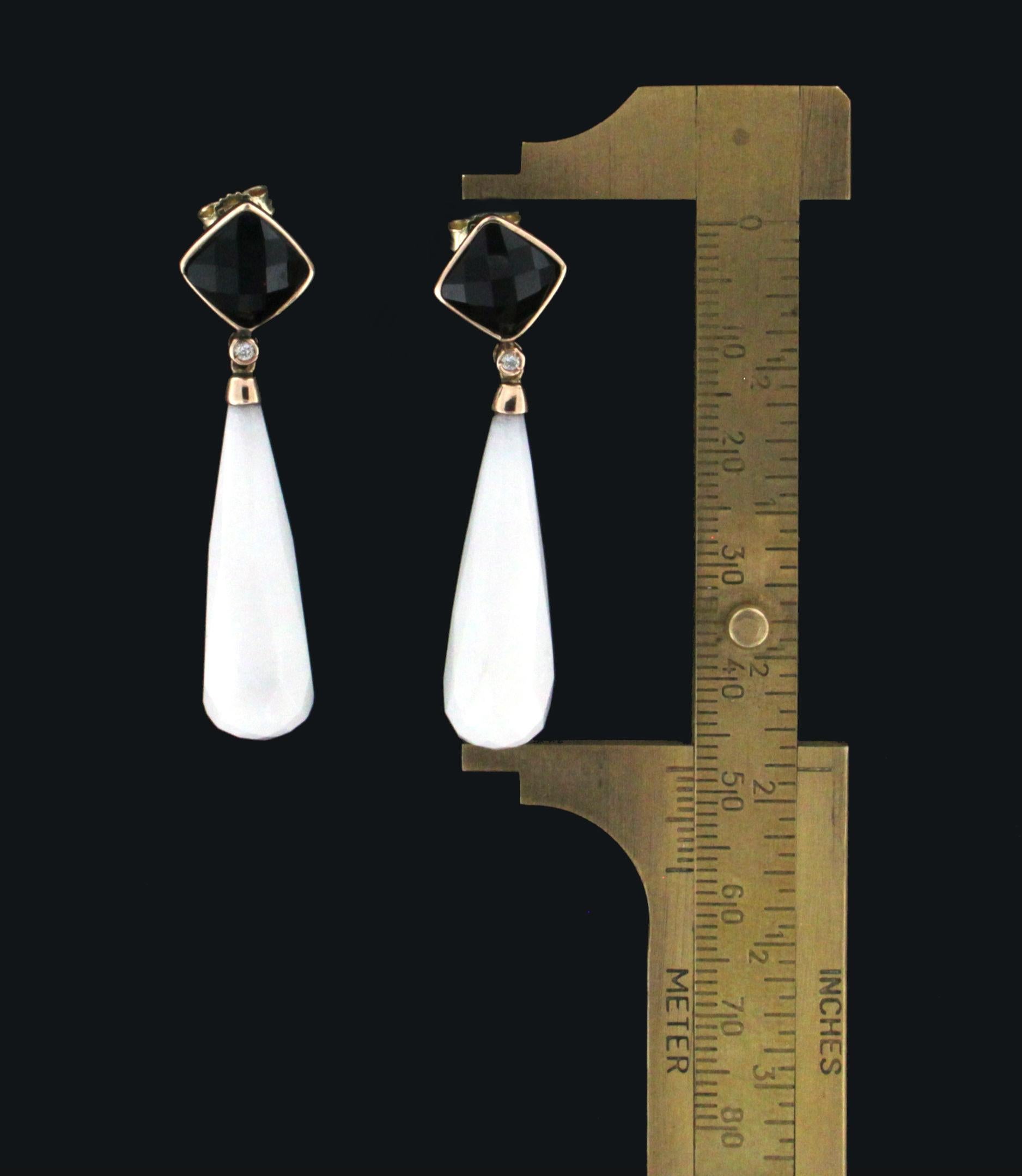 Mixed Cut Handcraft Agate 14 Karat Yellow Gold Onyx Diamonds Drop Earrings For Sale