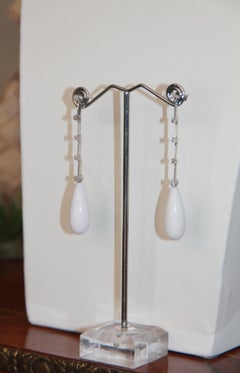 Handcraft Agate 18 Karat White Gold Diamonds Drop Earrings
