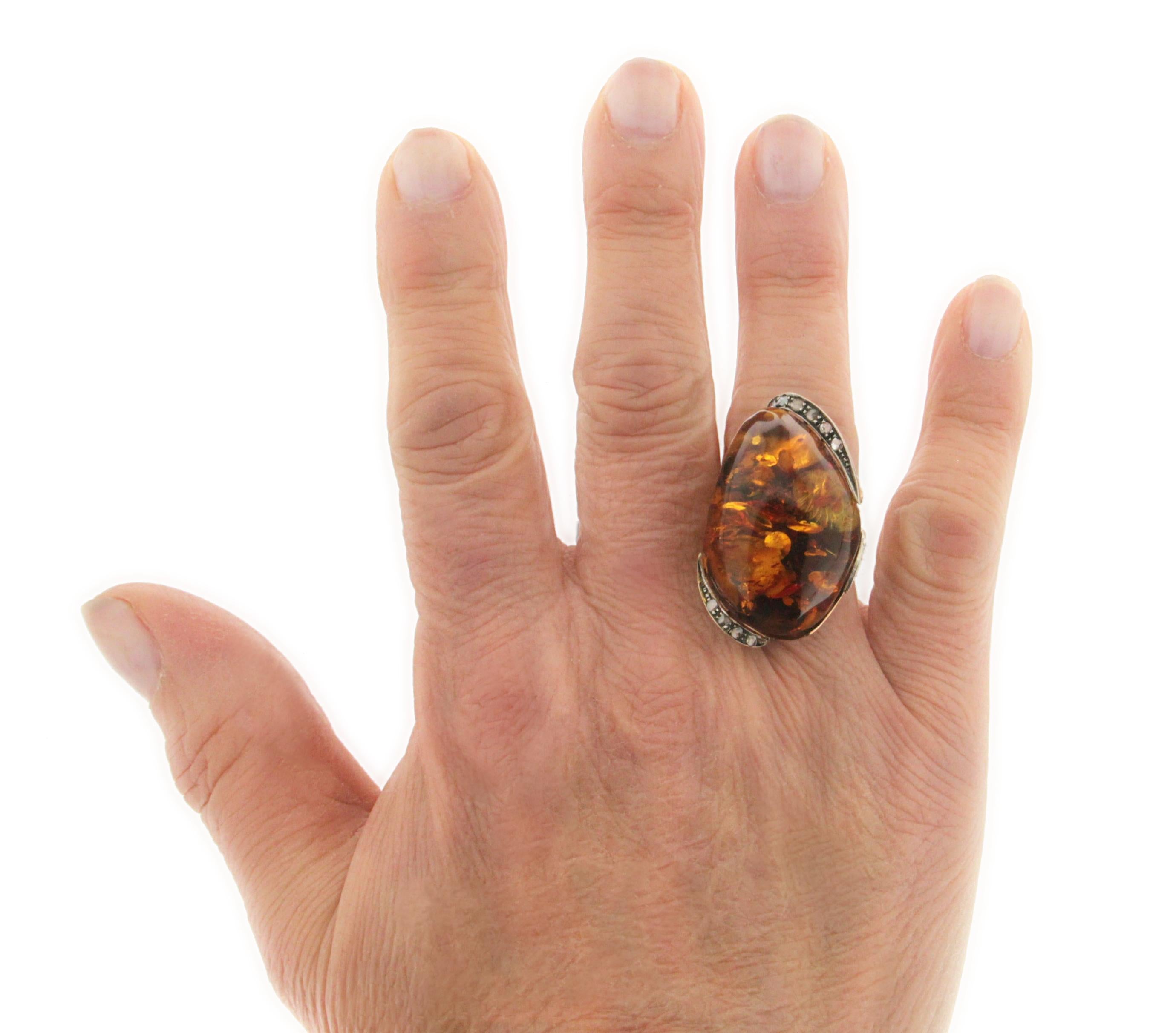 Handcraft Amber 14 Karat Yellow Gold Diamonds Cocktail Ring For Sale 4