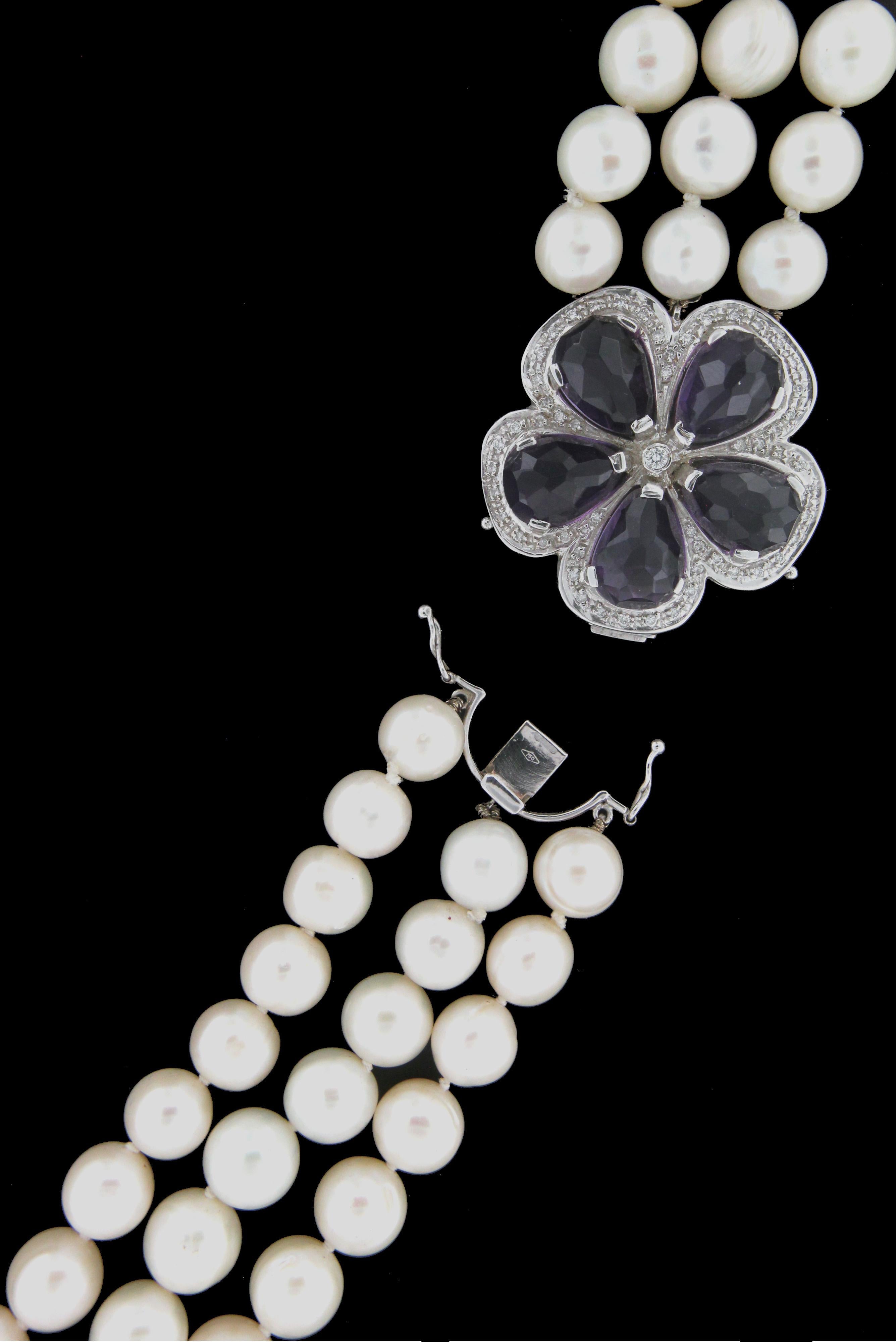 Artigiano Collana a più fili in oro bianco 18 carati con perle e diamanti, realizzata artigianalmente con ametista in vendita