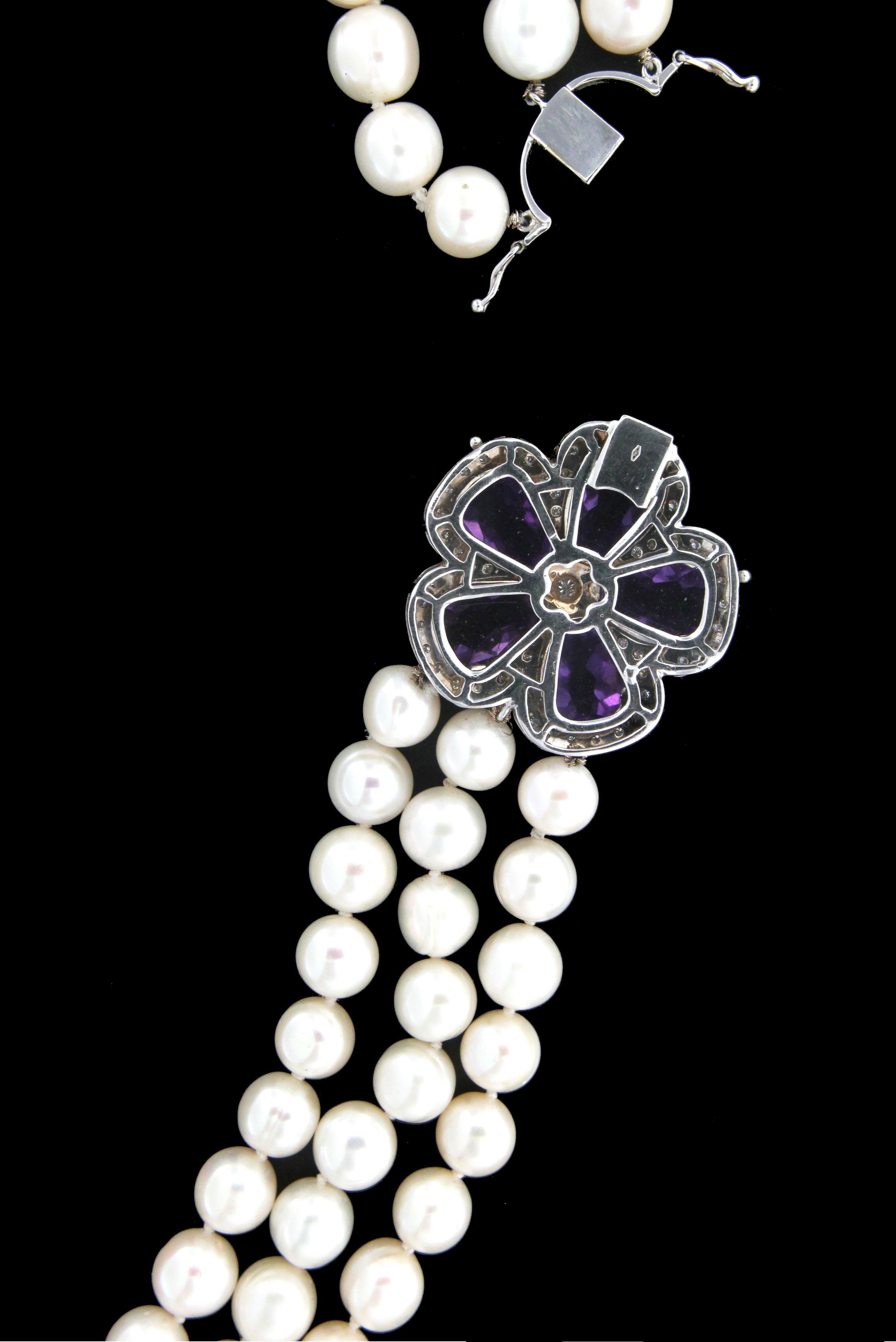 Taille brillant Collier artisanal à plusieurs rangs d'améthystes, de perles en or blanc 18 carats et de diamants en vente