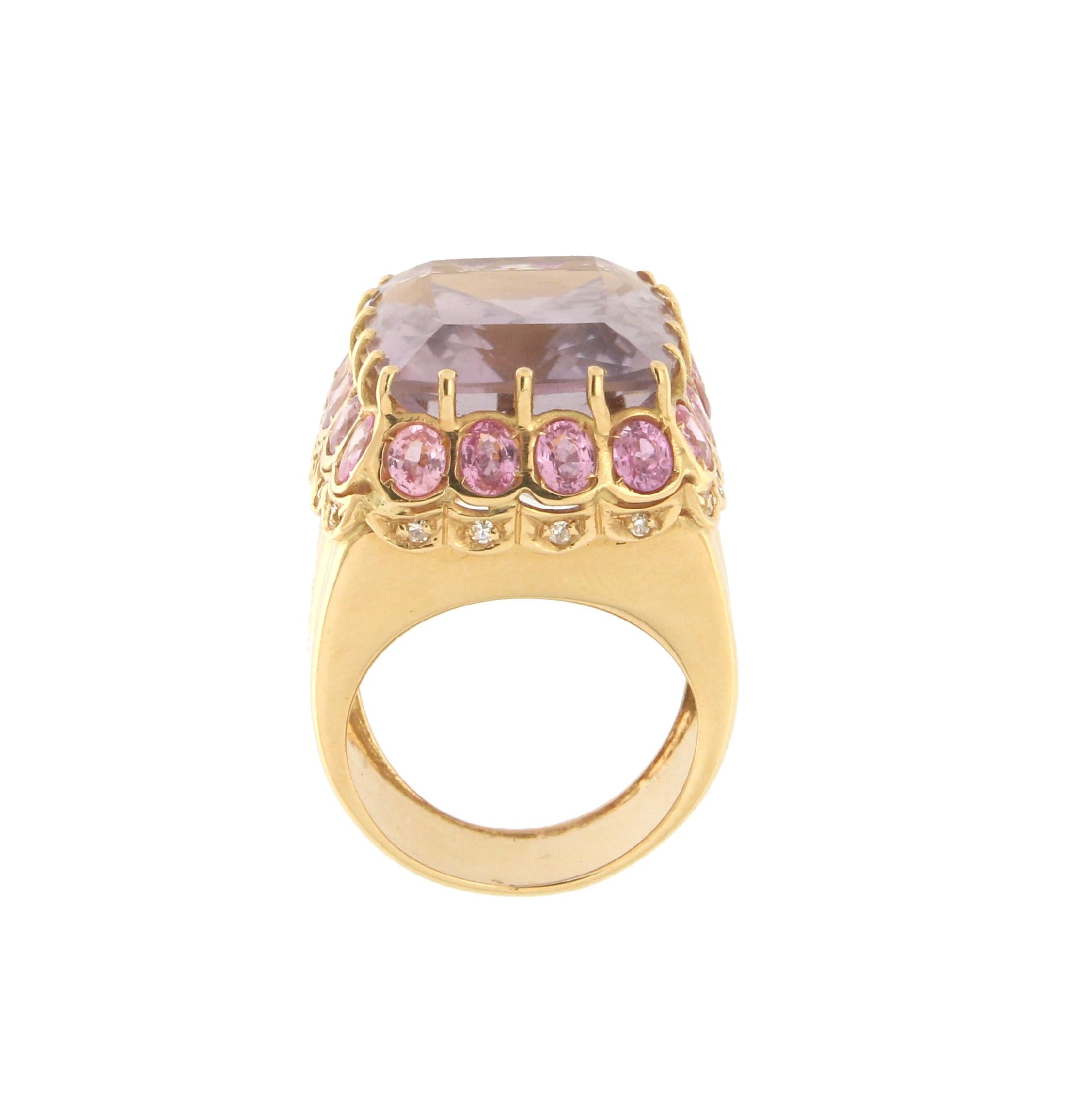 Brilliant Cut Handcraft Amethyst 18 Karat Yellow Gold Diamonds Pink Sapphires Cocktail Ring For Sale