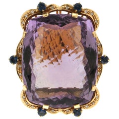 Anillo Cóctel Amatista Artesanal Oro Amarillo 18 Kilates Diamantes Zafiros
