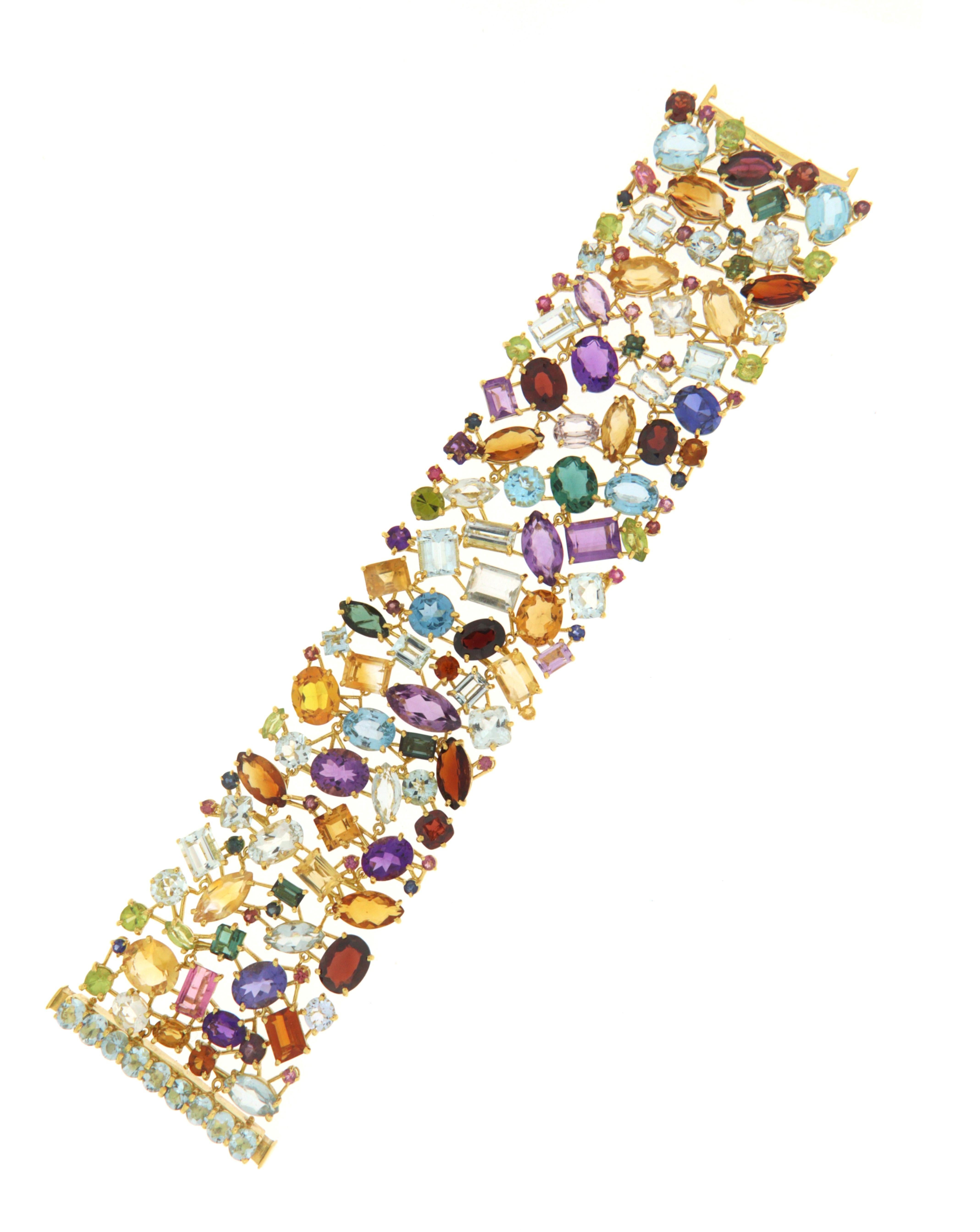 Artisan Handcraft Aquamarine 14 Karat Yellow Gold Tourmaline Cuff Bracelet For Sale
