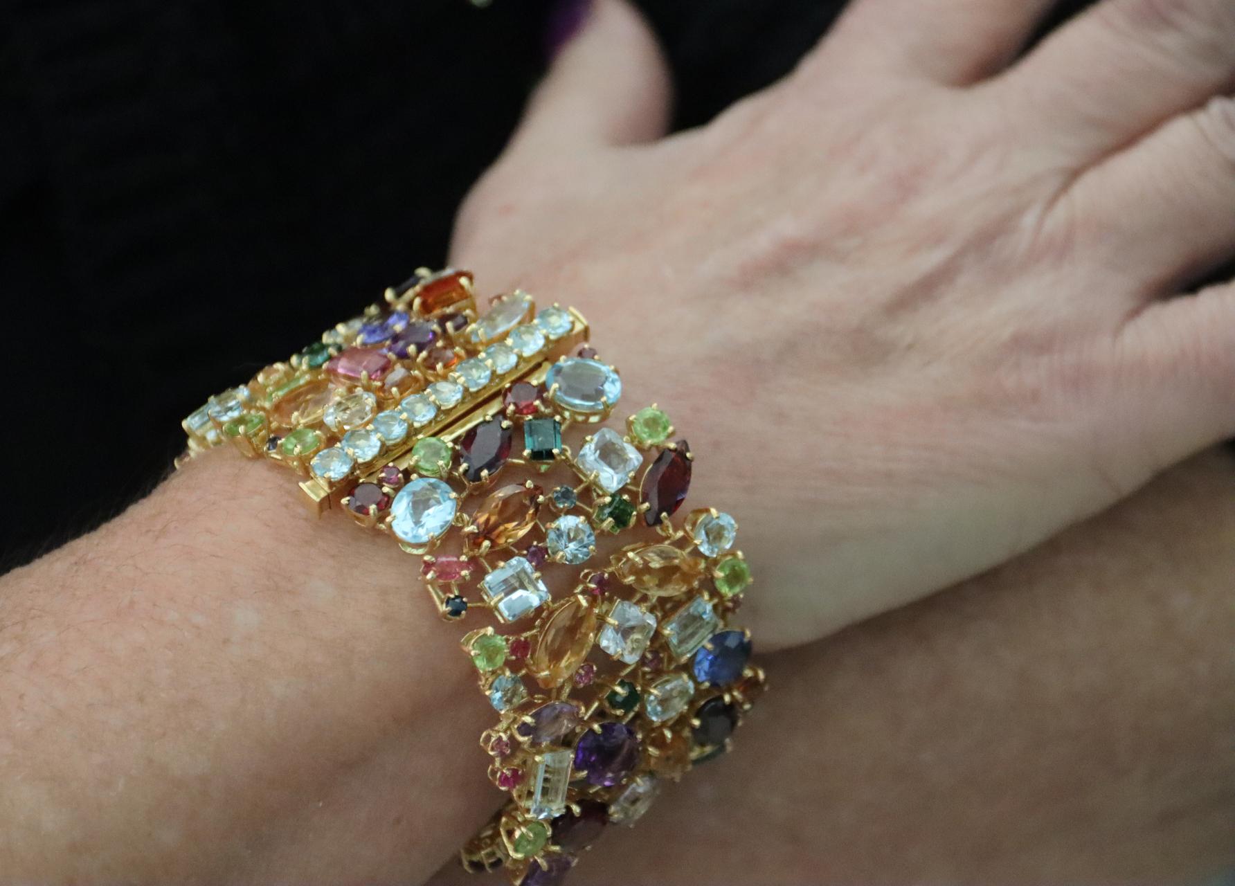 Handcraft Aquamarine 14 Karat Yellow Gold Tourmaline Cuff Bracelet For Sale 3