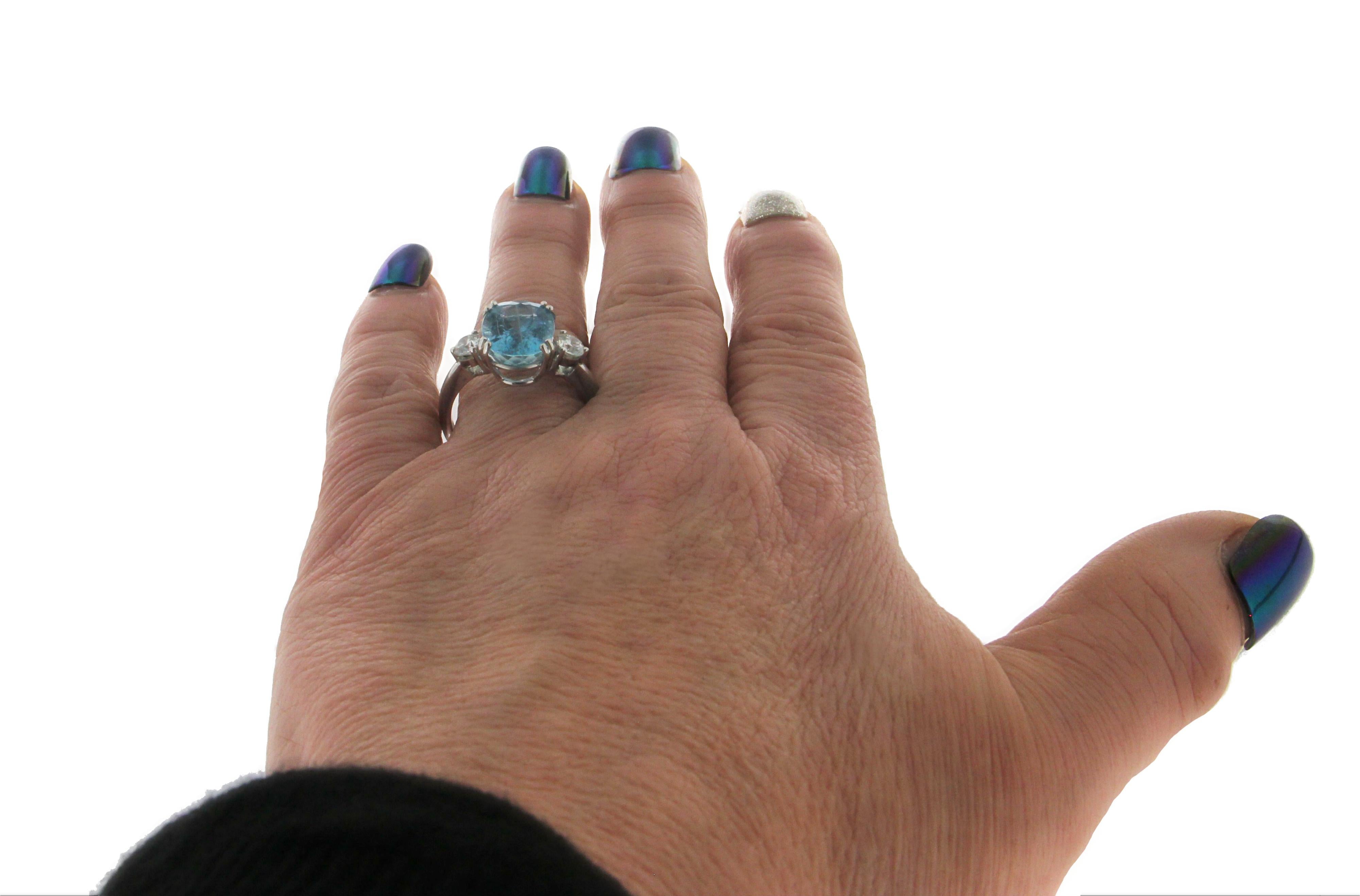 Handcraft Aquamarine 18 Karat White Gold Diamonds Cocktail Ring For Sale 6