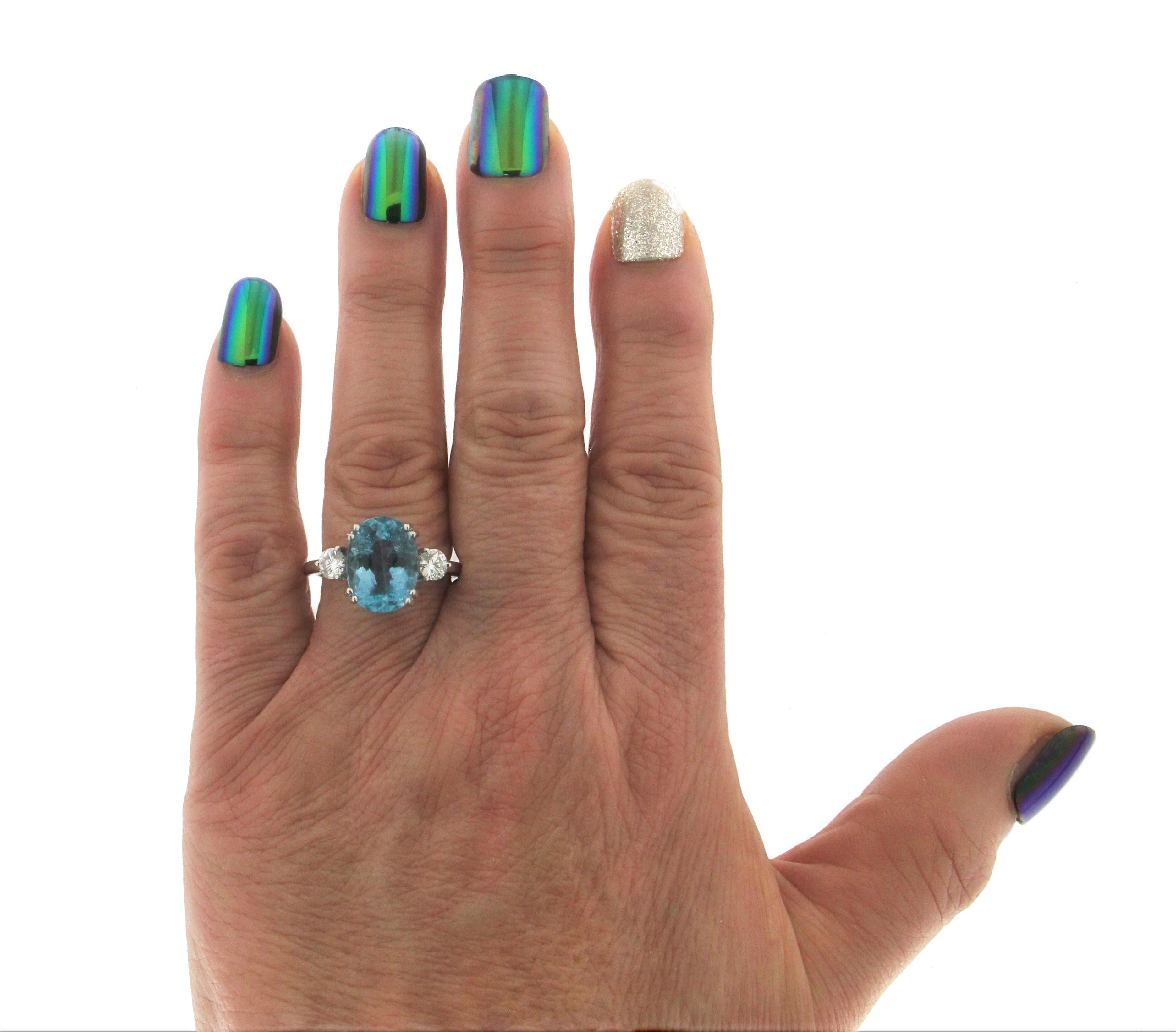 Handcraft Aquamarine 18 Karat White Gold Diamonds Cocktail Ring For Sale 7