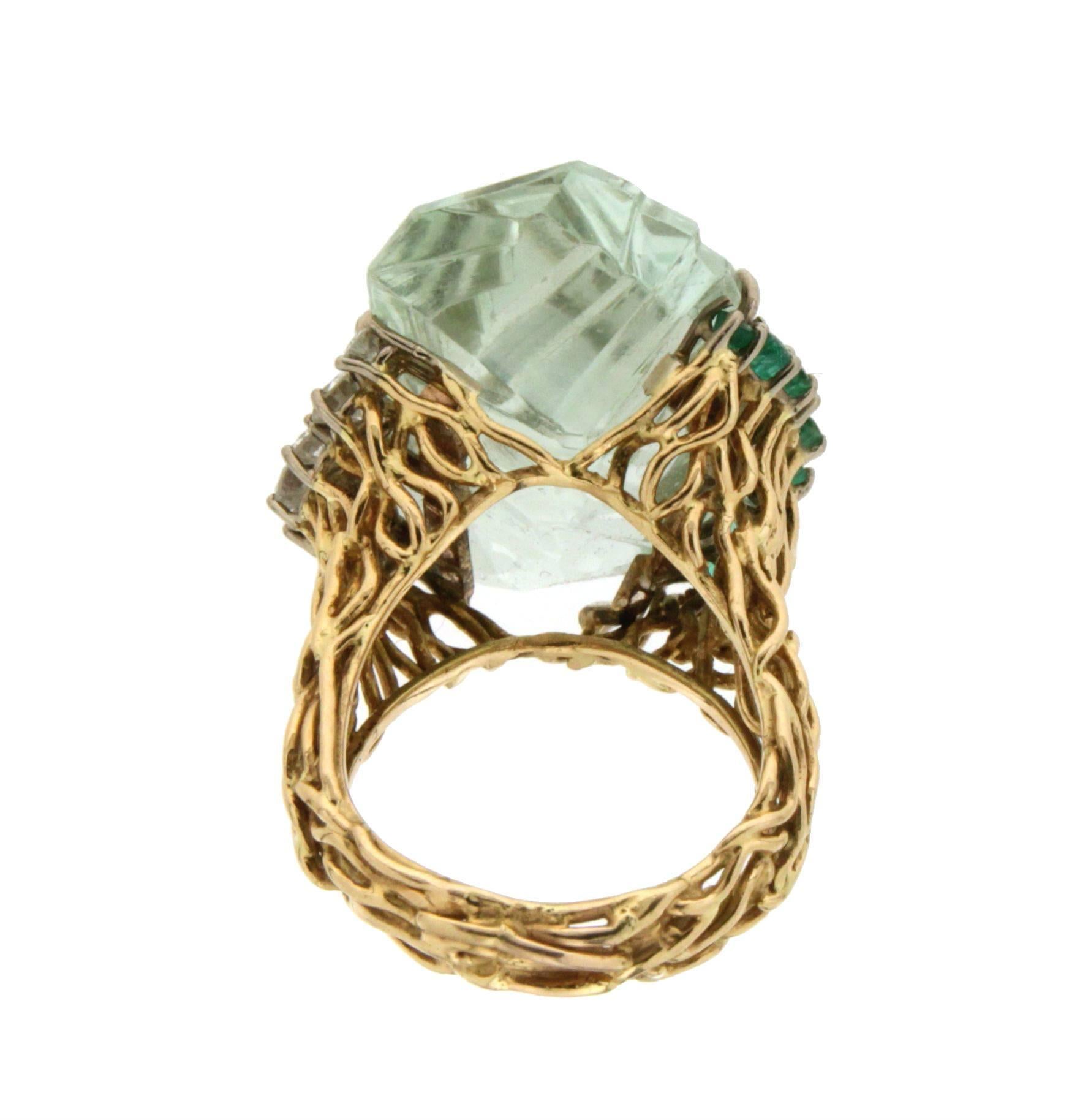 Bague de cocktail en or jaune 18 carats diamants émeraudes aigue-marine Handcraft en vente 3