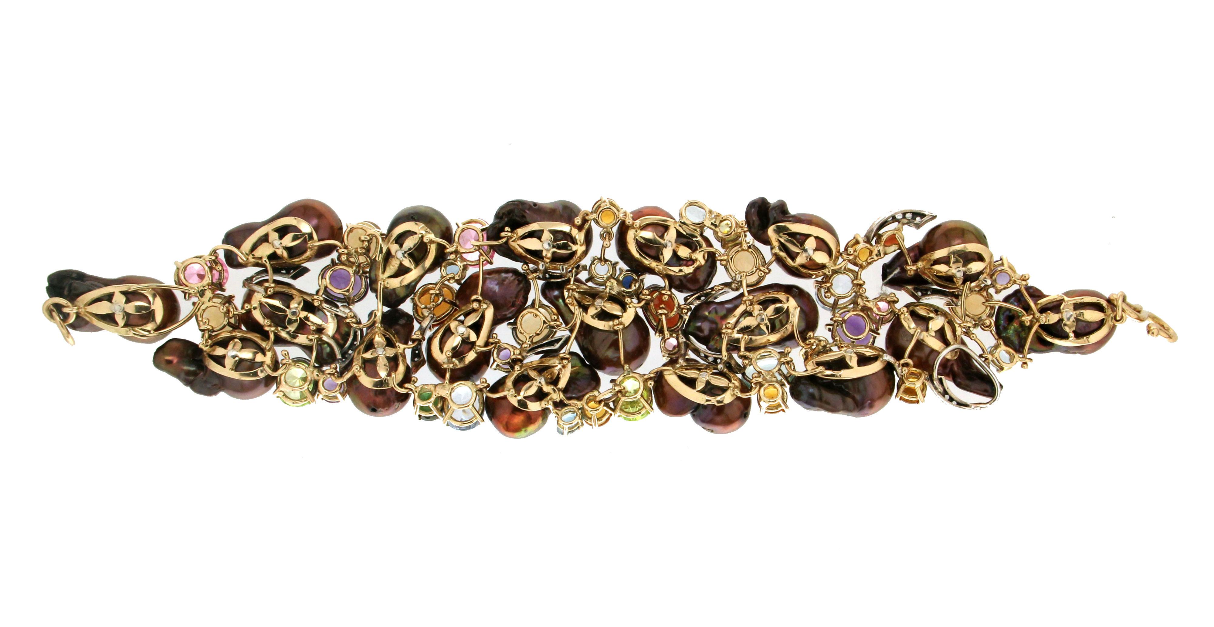 Handgefertigtes Armband mit australischen braunen Perlen aus 18 Karat Gelbgold mit Diamanten für Damen oder Herren im Angebot
