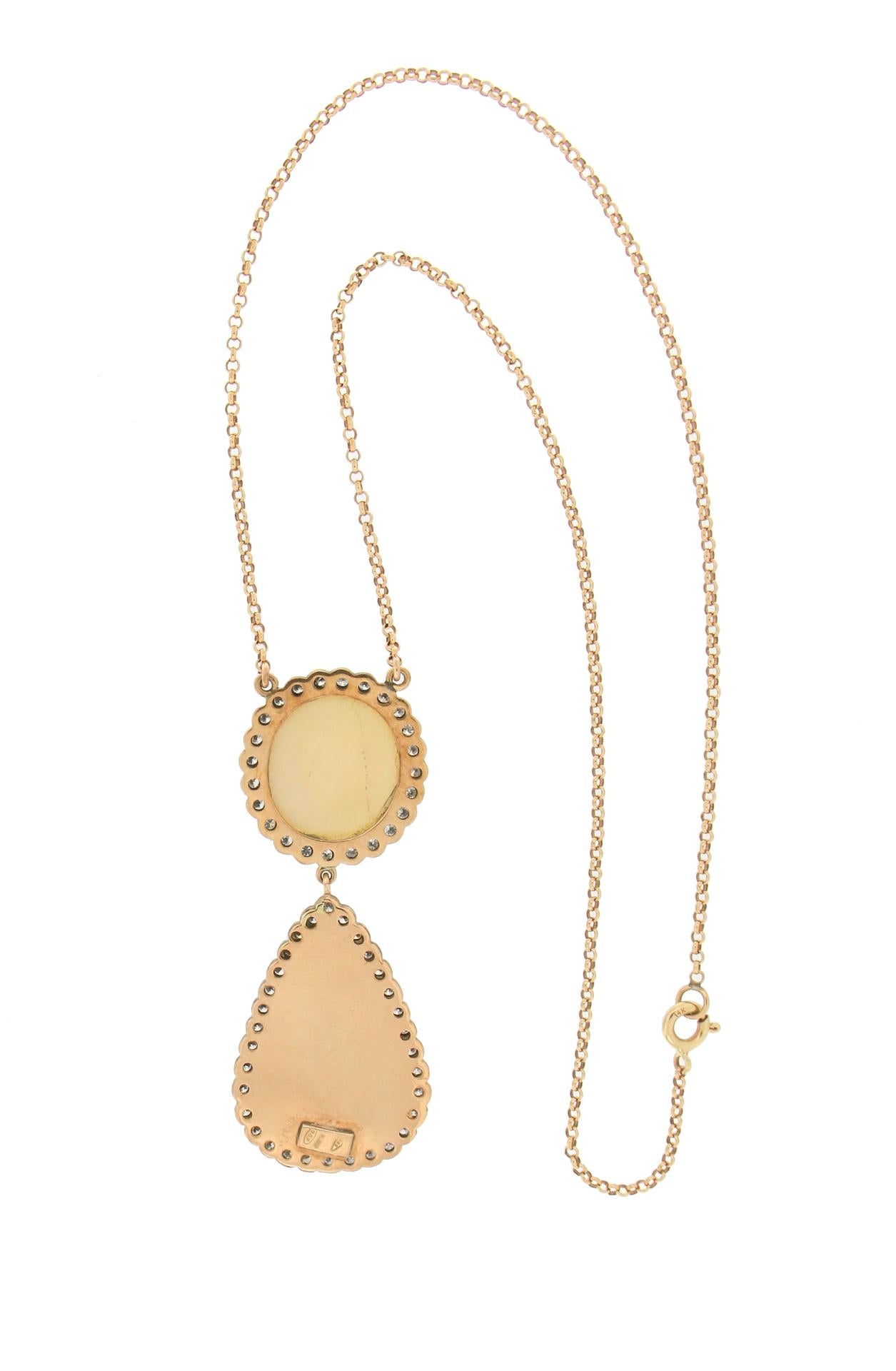 Handcraft Australian Opal 14 Karat Yellow Gold Diamonds Pendant Necklace In New Condition For Sale In Marcianise, IT