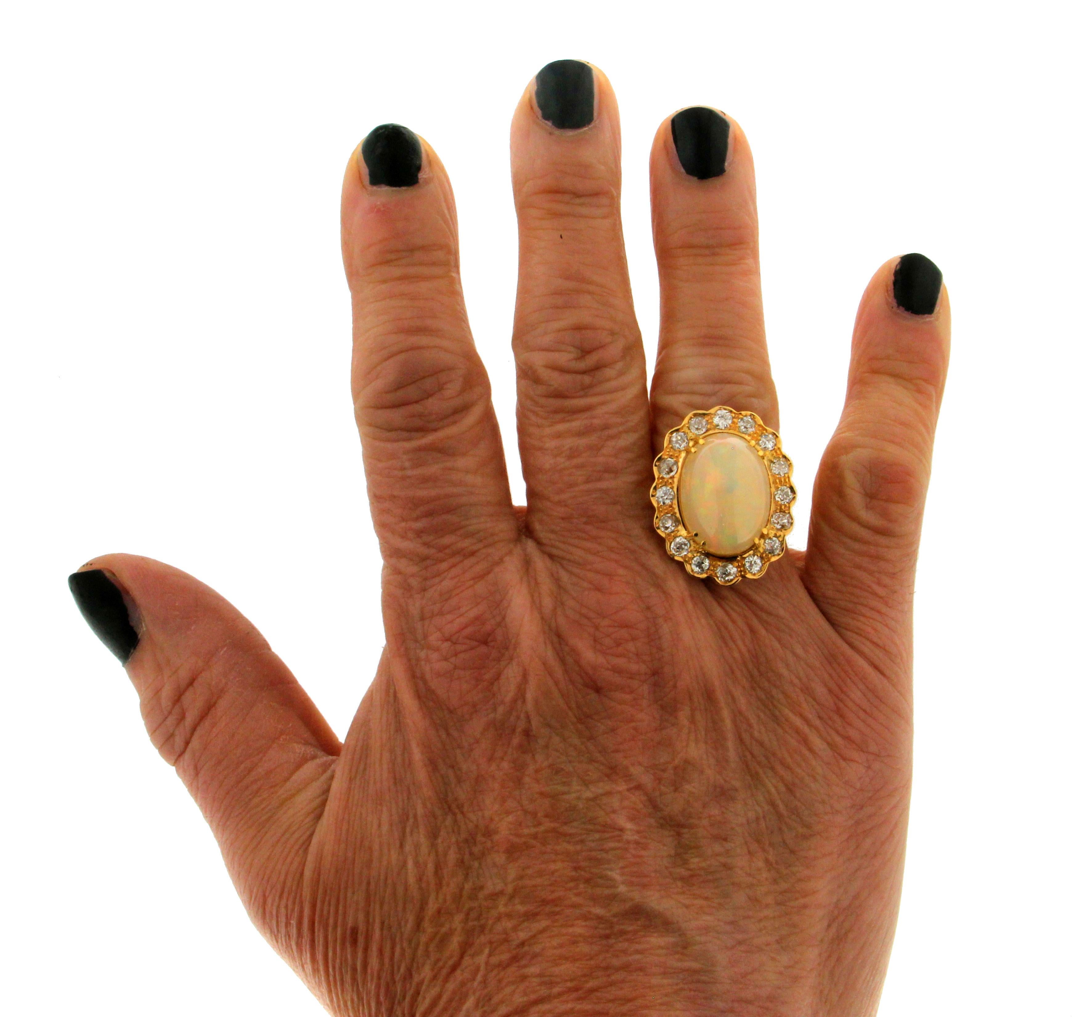 Handcraft Australian Opal 18 Karat Yellow Gold Diamonds Cocktail Ring For Sale 3