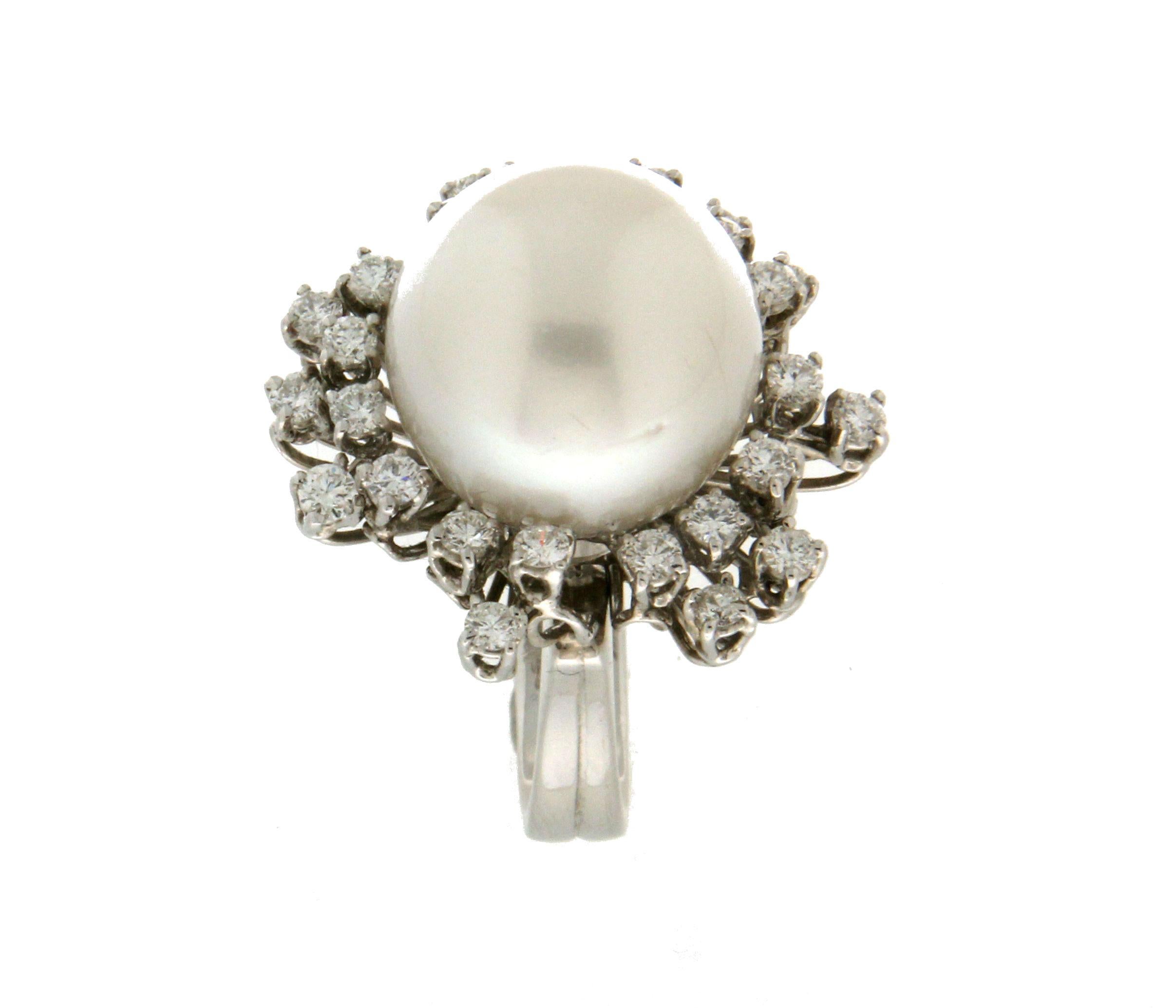 Handcraft Australian Pearl 18 Karat White Gold Diamonds Cocktail Ring In New Condition For Sale In Marcianise, IT