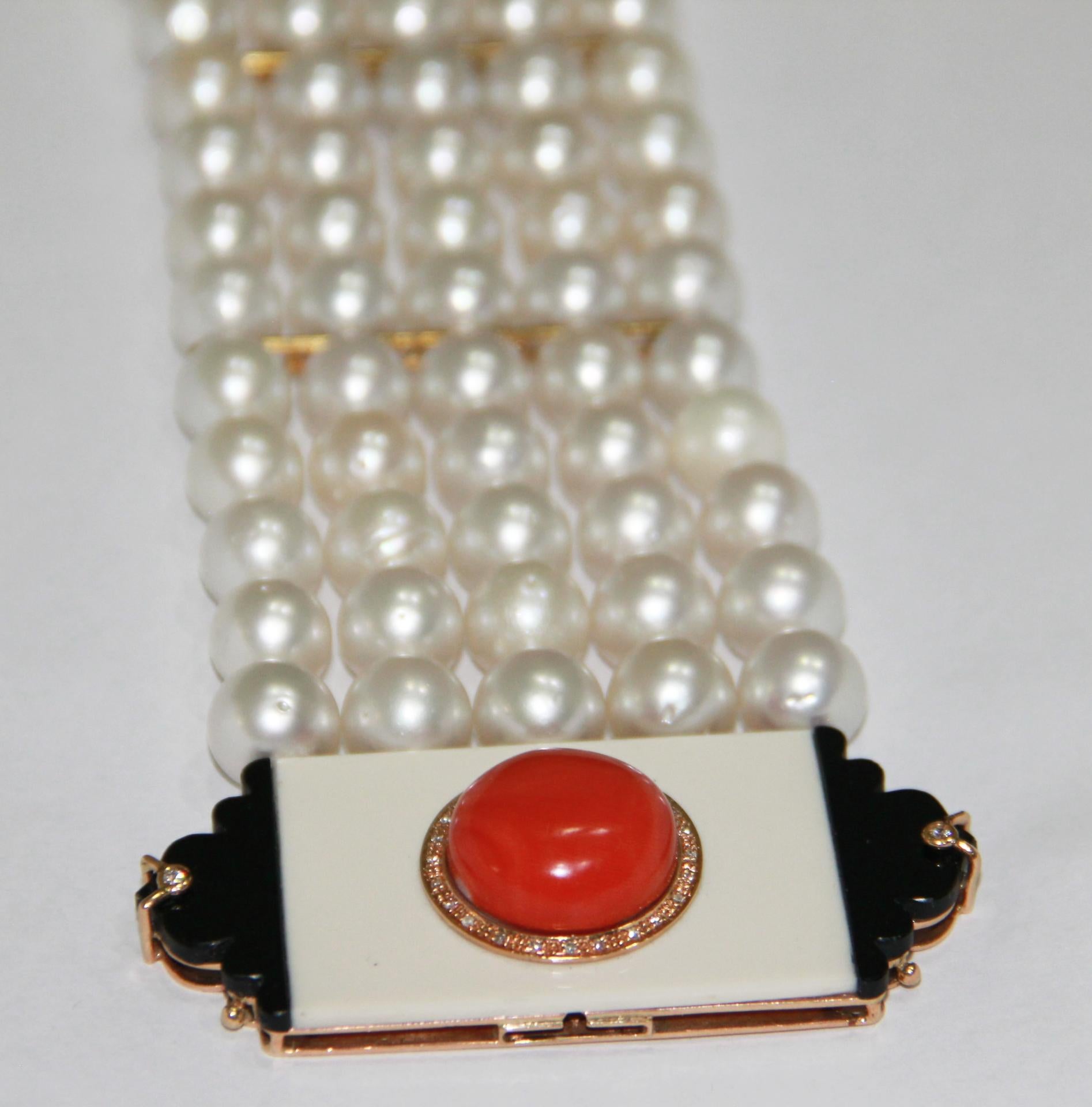 Handcraft Australian Pearls 14 Karat Gold Diamonds Coral Onyx Cuff Bracelet In New Condition For Sale In Marcianise, IT