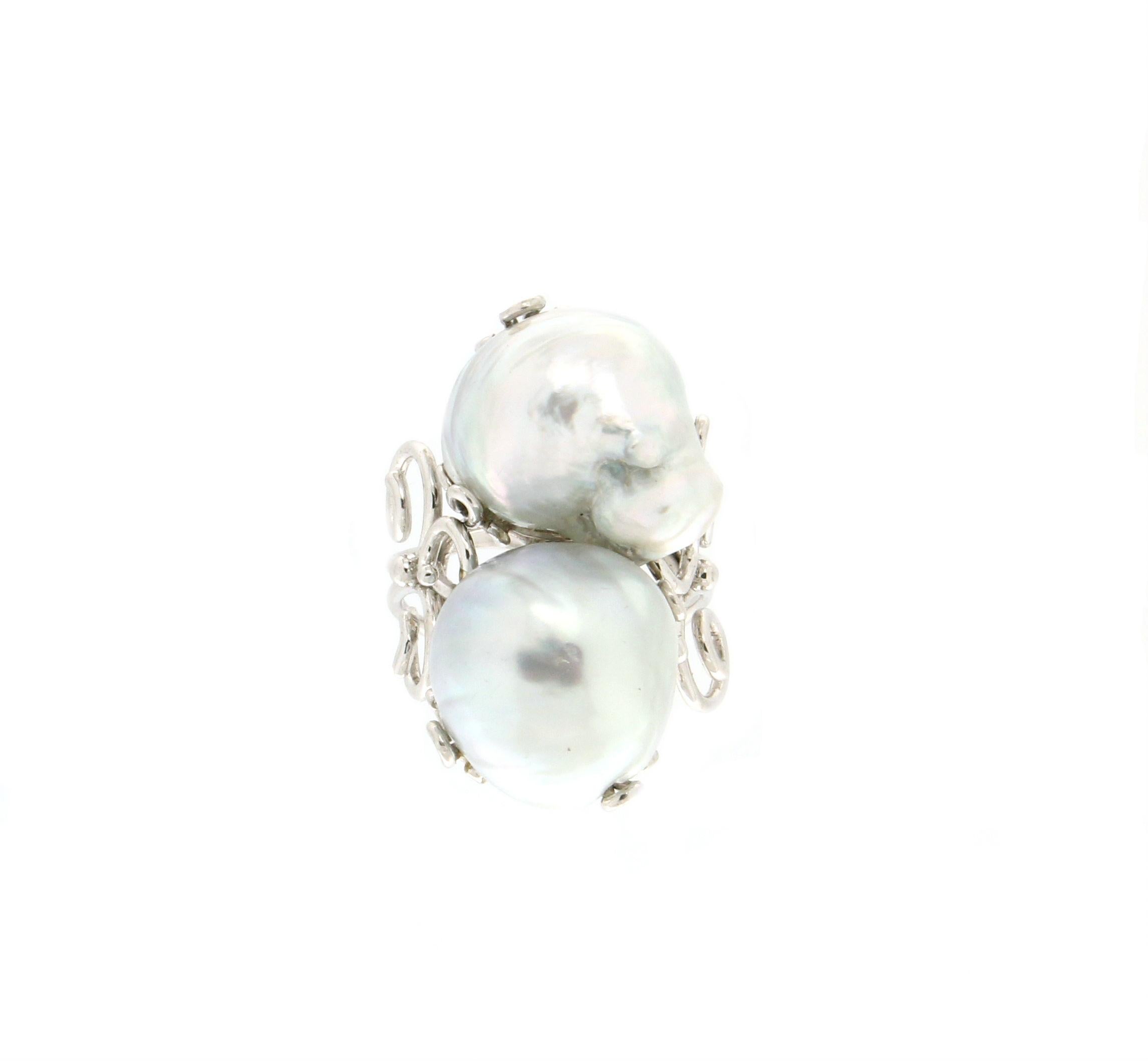 Handcraft Australian Baroque Pearls 18 Karat White Gold Cocktail Ring In New Condition For Sale In Marcianise, IT