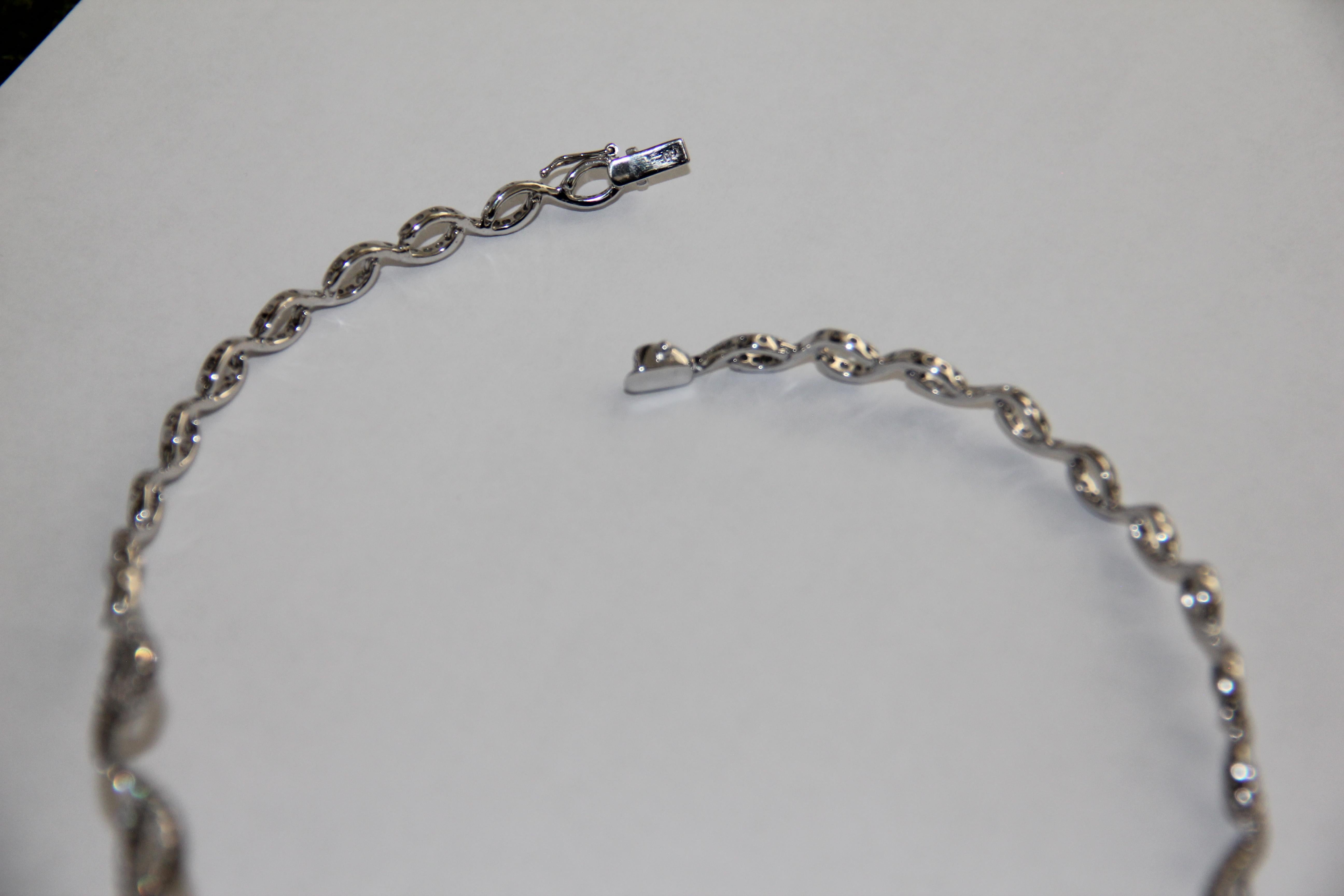Collana girocollo con perle australiane realizzate a mano e diamanti in oro bianco 18 carati in vendita 5