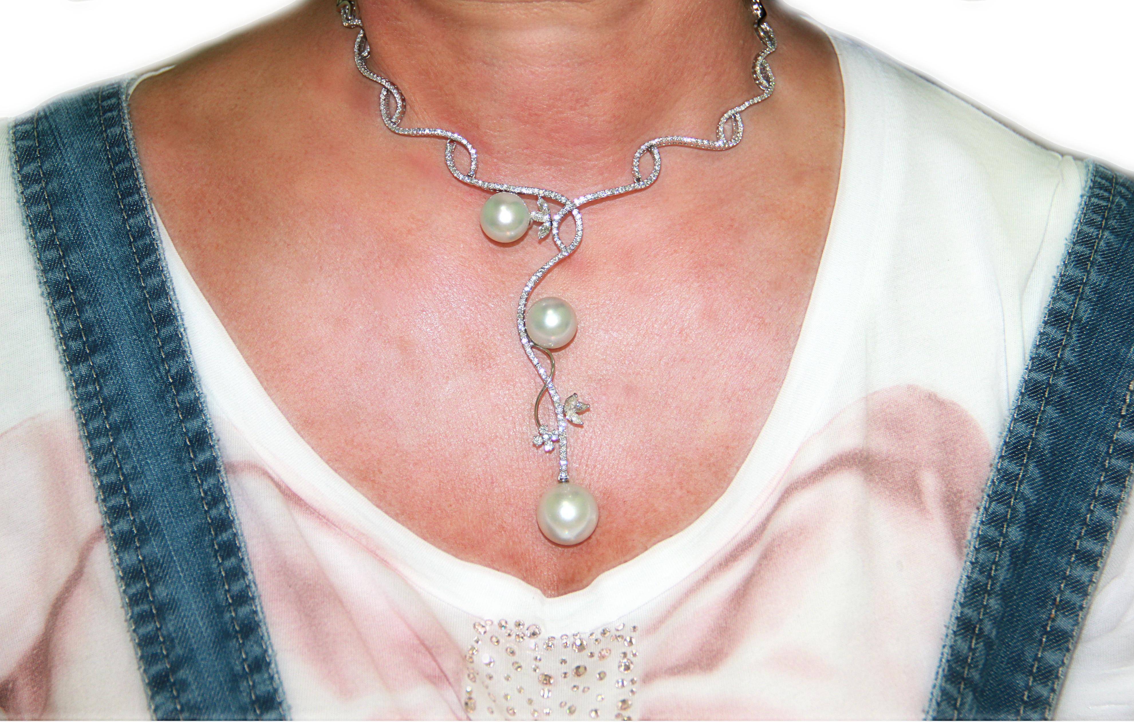 Collana girocollo con perle australiane realizzate a mano e diamanti in oro bianco 18 carati in vendita 12