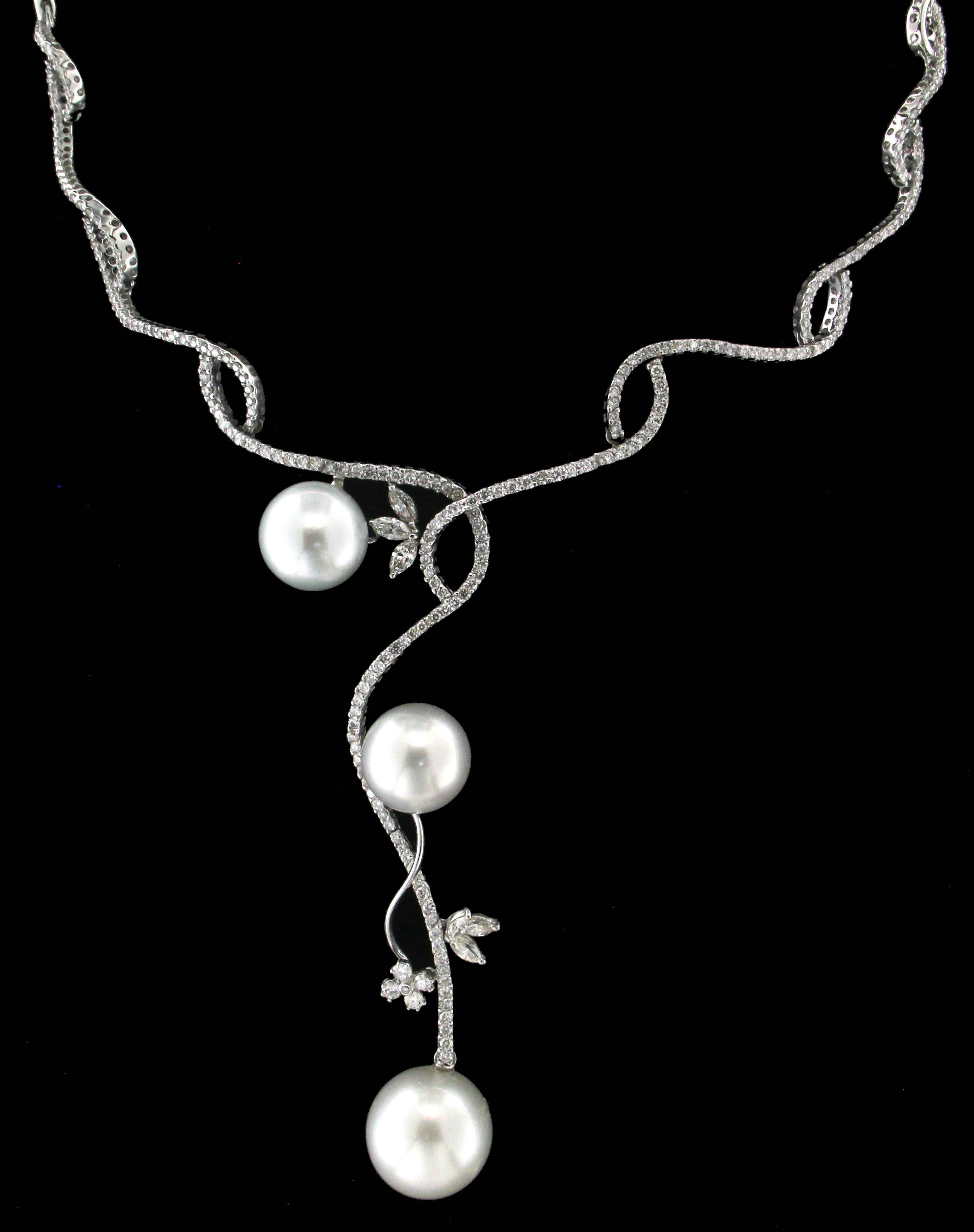Brilliant Cut Handcraft Australian Pearls 18 Karat White Gold Diamonds Choker Necklace For Sale