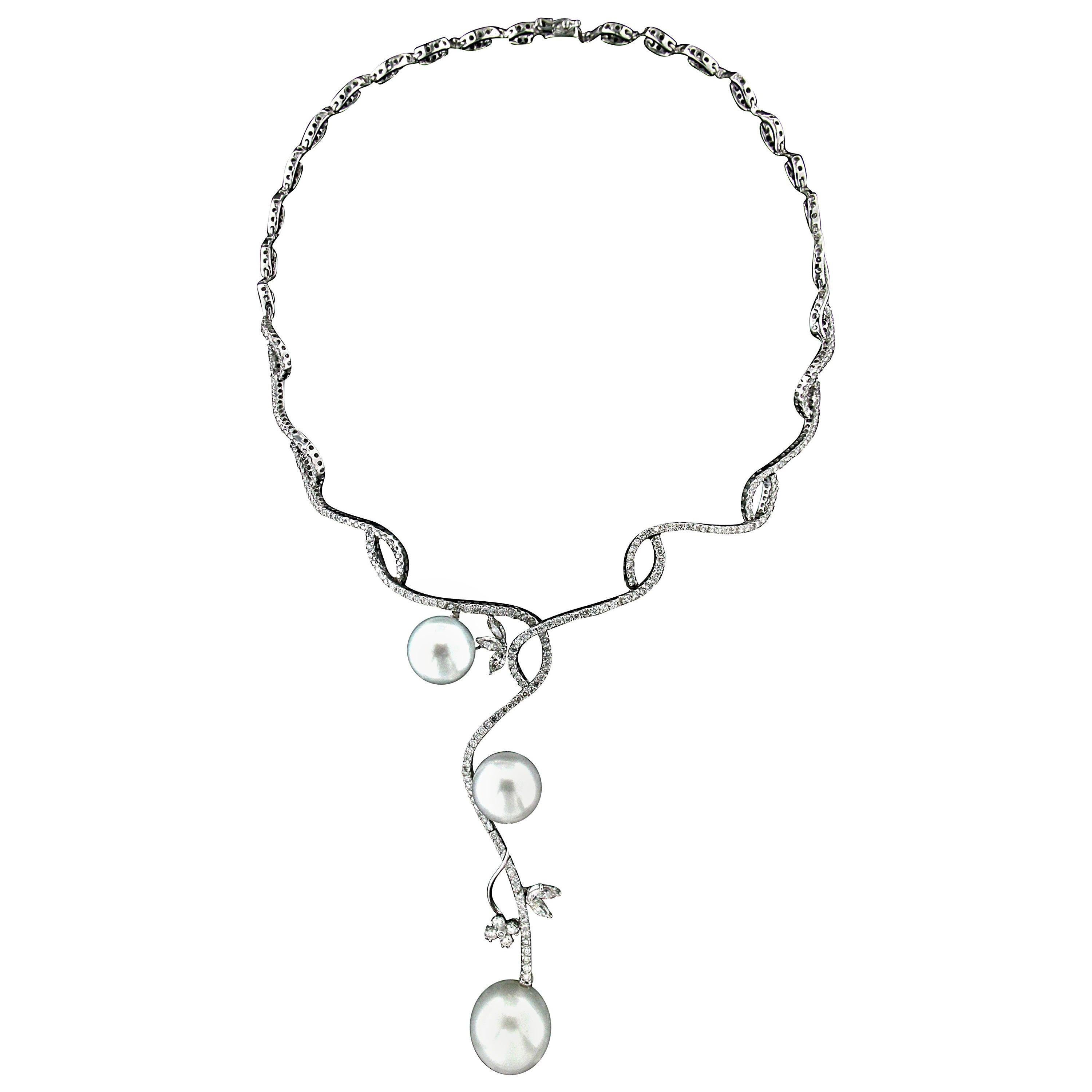 Collier ras du cou artisanal en or blanc 18 carats avec perles d'Australie et diamants