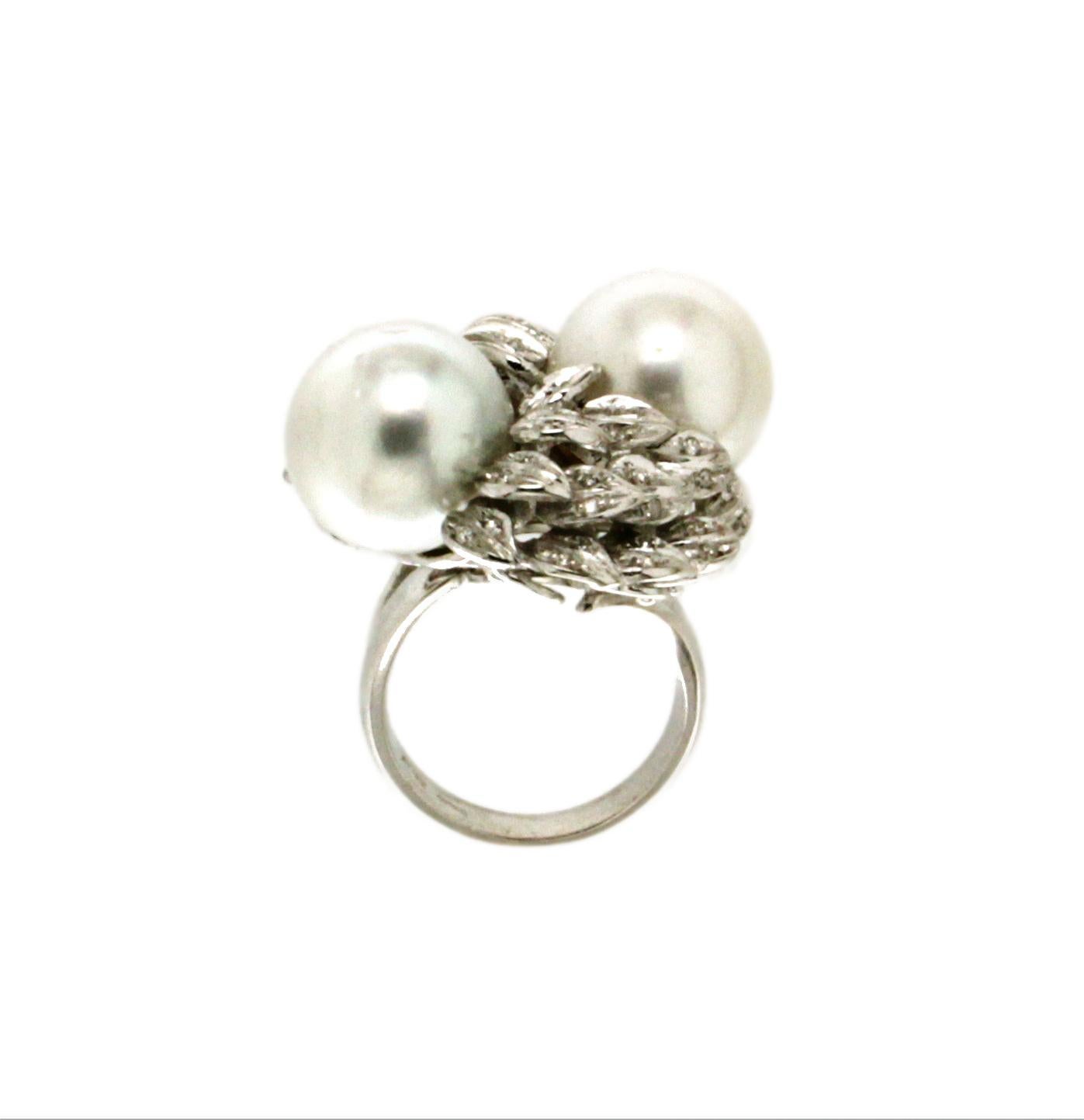 Handcraft Australian Pearls 18 Karat White Gold Diamonds Cocktail Ring In New Condition For Sale In Marcianise, IT