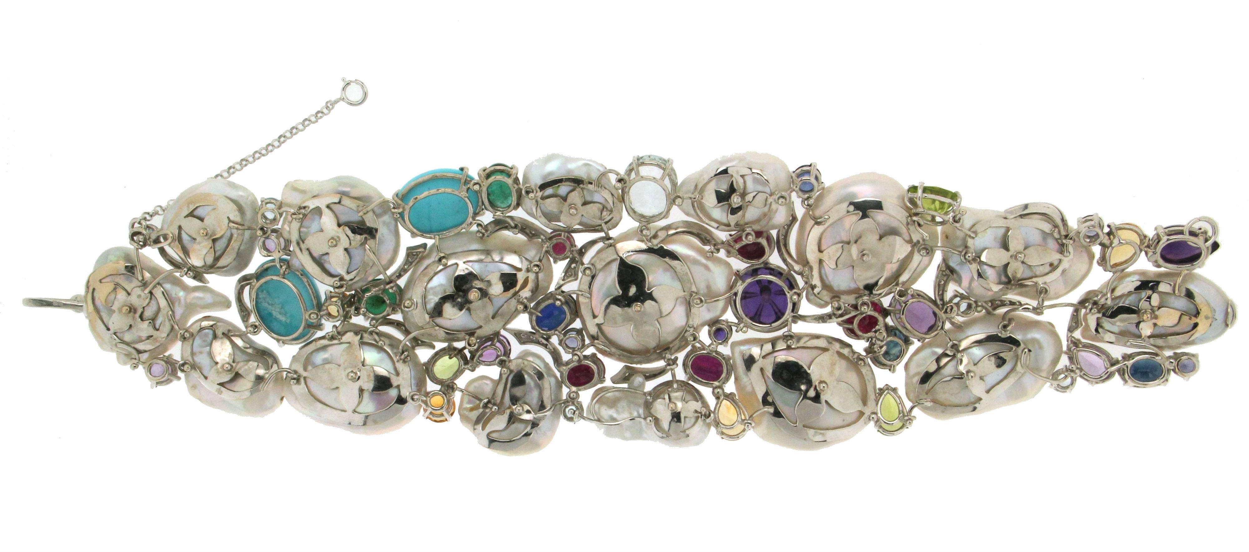 Women's Handcraft Australian Pearls 18 Karat White Gold Diamonds Cuff Bracelet For Sale