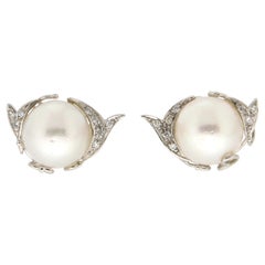 Handcraft Australian Pearls 18 Karat White Gold Diamonds Stud Earrings