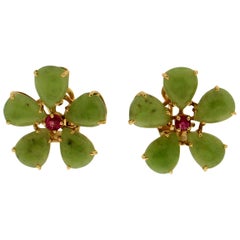 Handcraft Jade 18 Karat Yellow Gold Ruby Stud Earrings