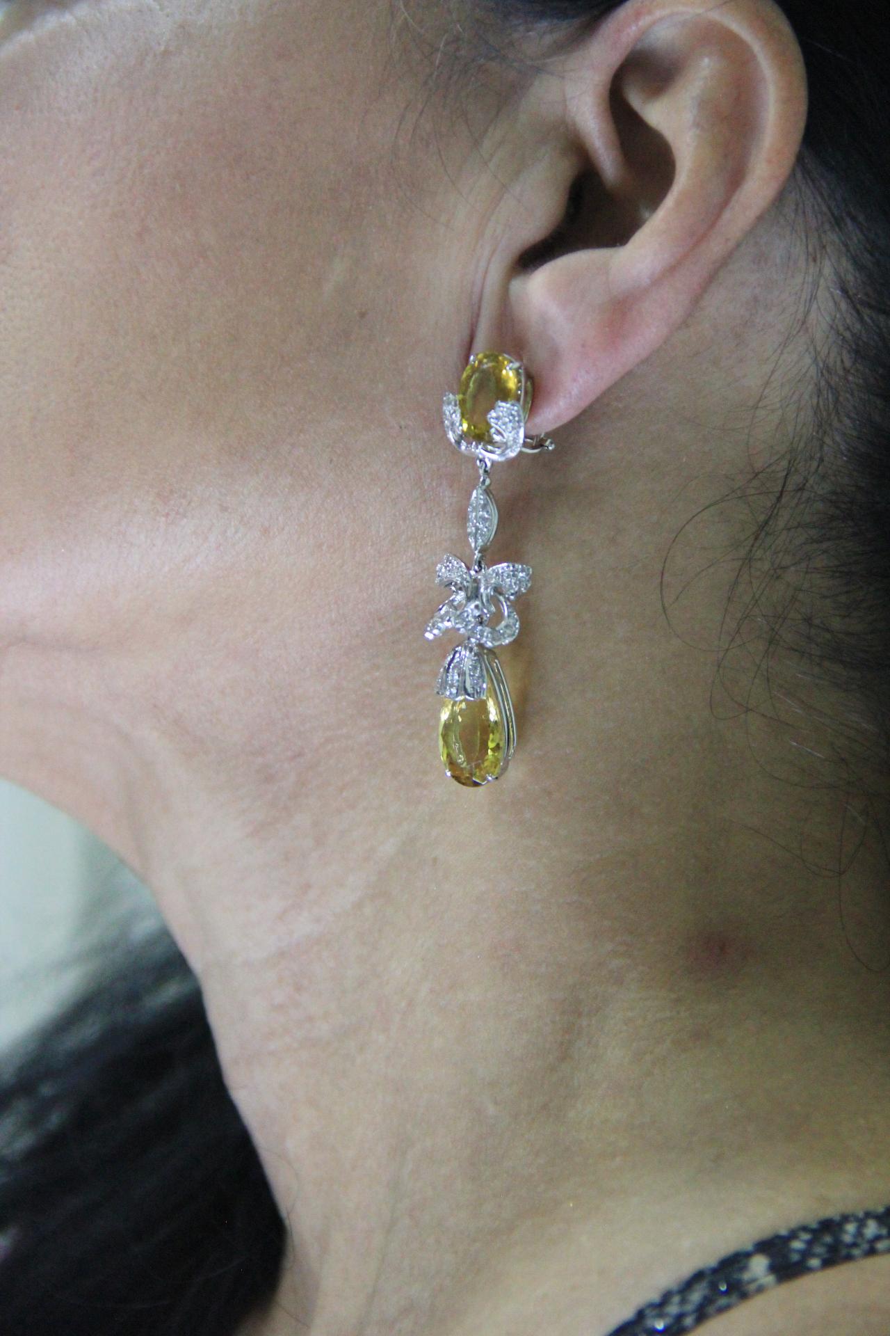 Handcraft Beryl 18 Karat White Gold Diamonds Drop Earrings For Sale 2