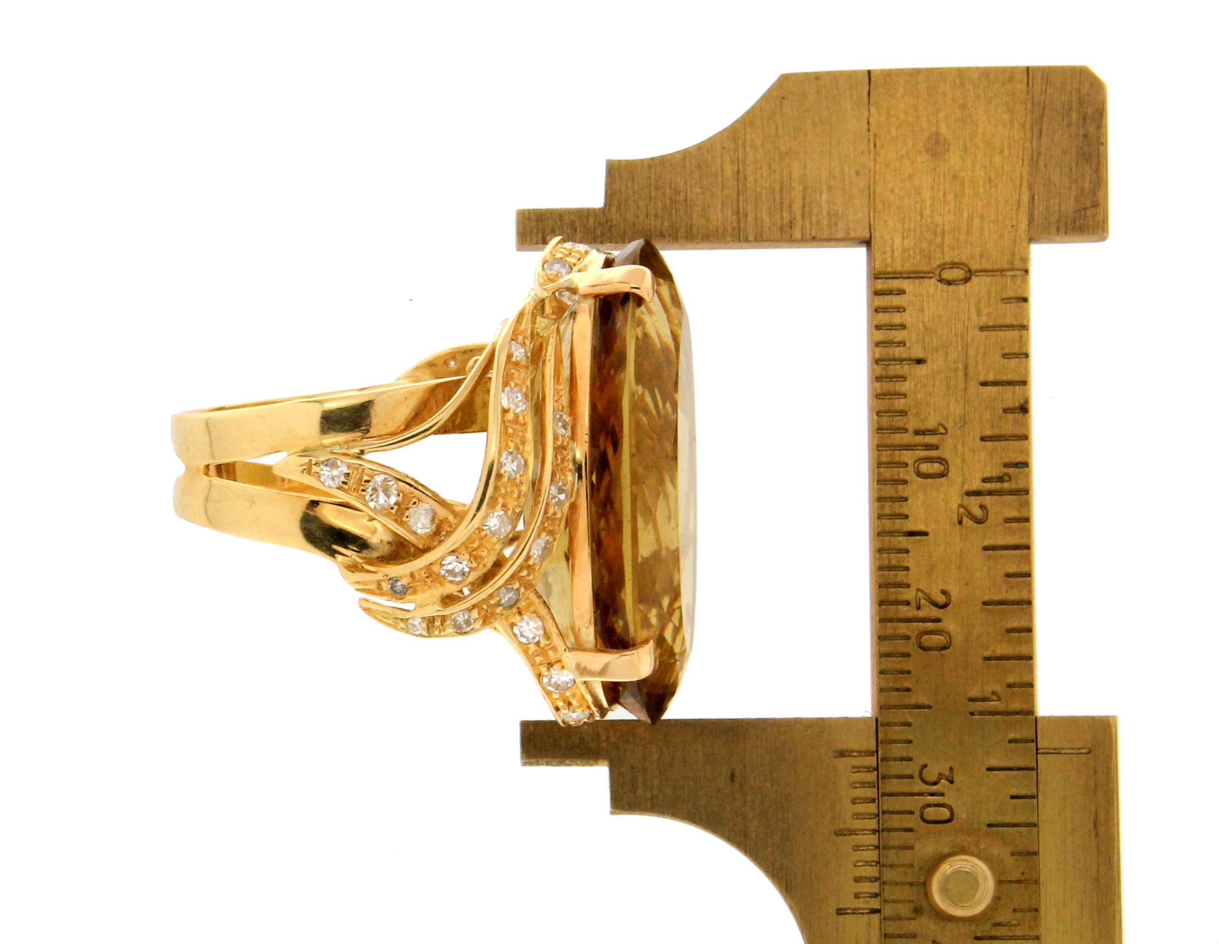 Handcraft Beryl 18 Karat Yellow Gold Diamonds Cocktail Ring For Sale 3