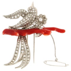 Broche Artesanal Pájaro Oro Blanco 18 Kilates Diamantes Coral