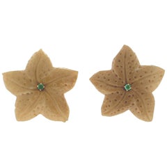 Handcraft Bone Starfish 18 Karat Yellow Gold Emeralds Stud Earrings
