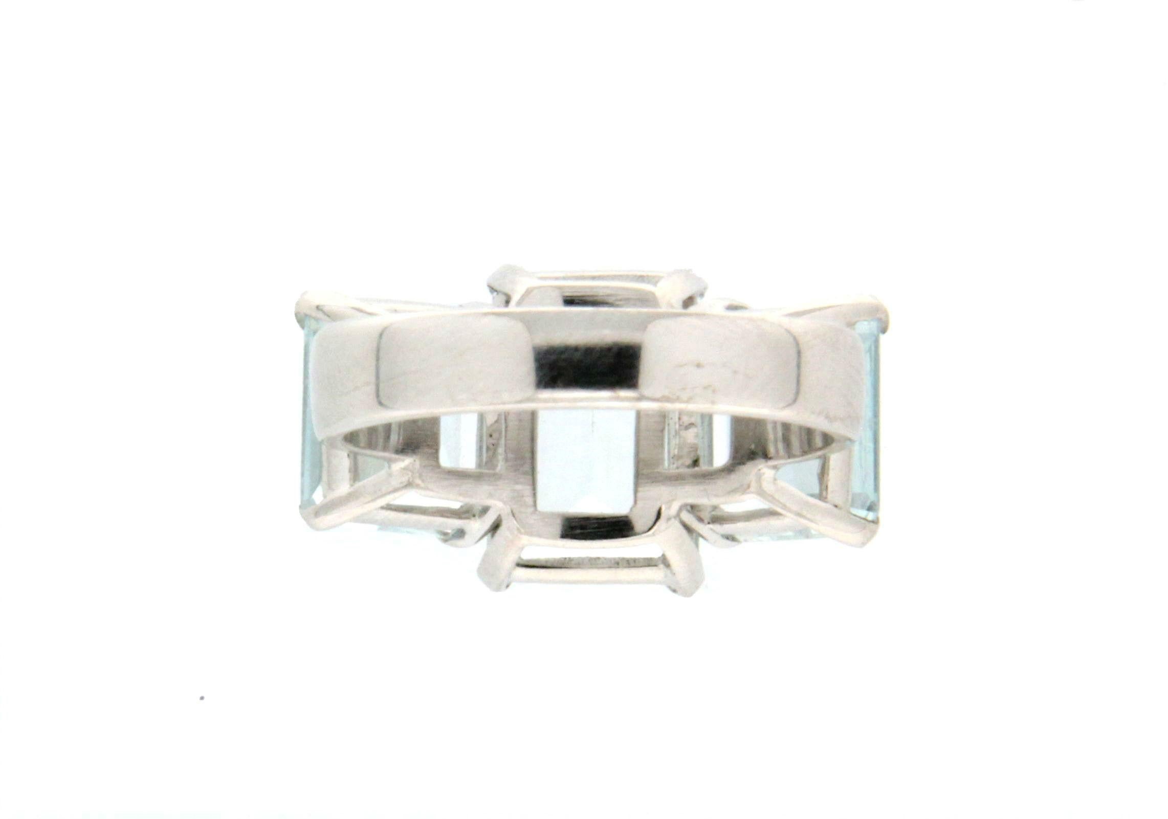 Handcraft Brazilian Aquamarine 18 Karat White Gold Cocktail Ring 1