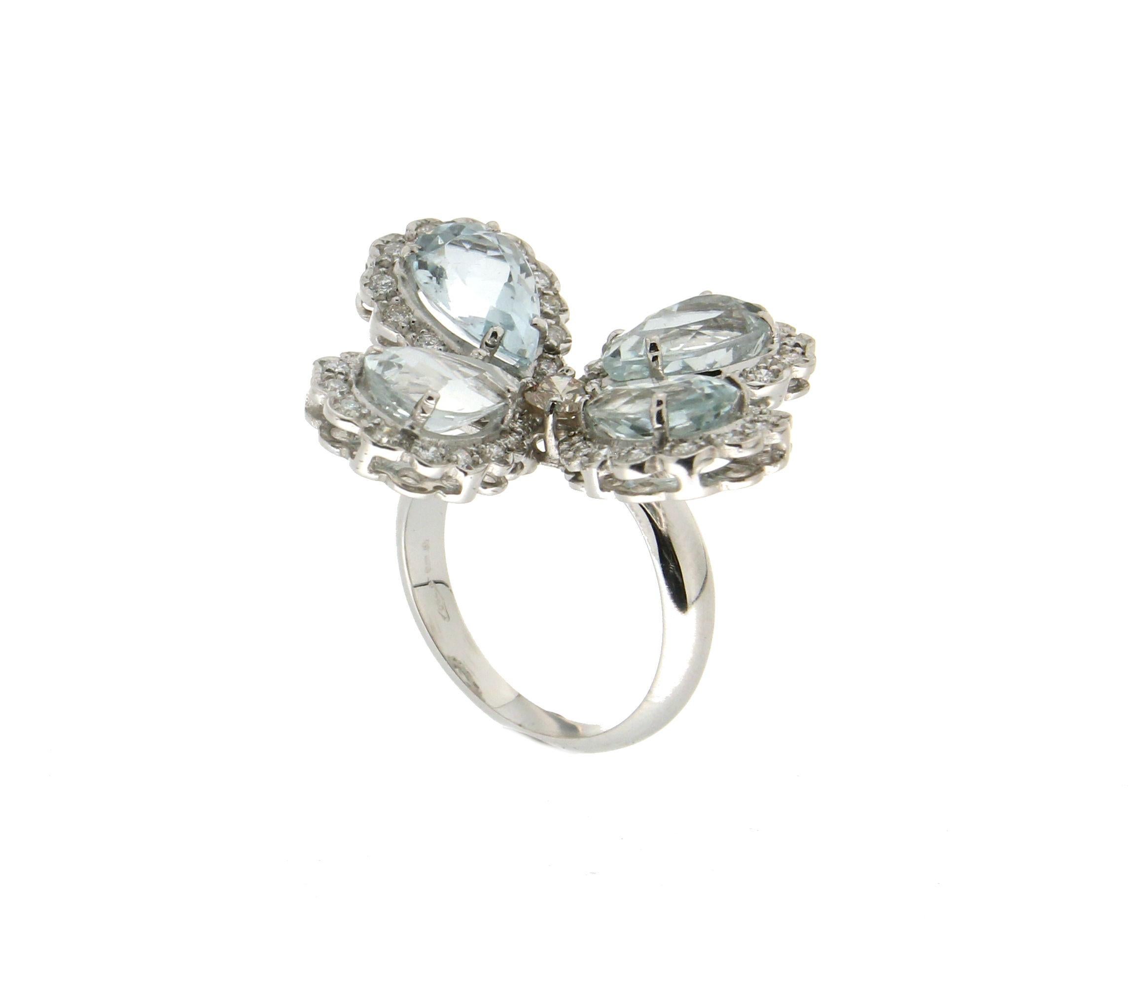 Artisan Handcraft Brazilian Aquamarine 18 Karat White Gold Diamonds Cocktail Ring For Sale