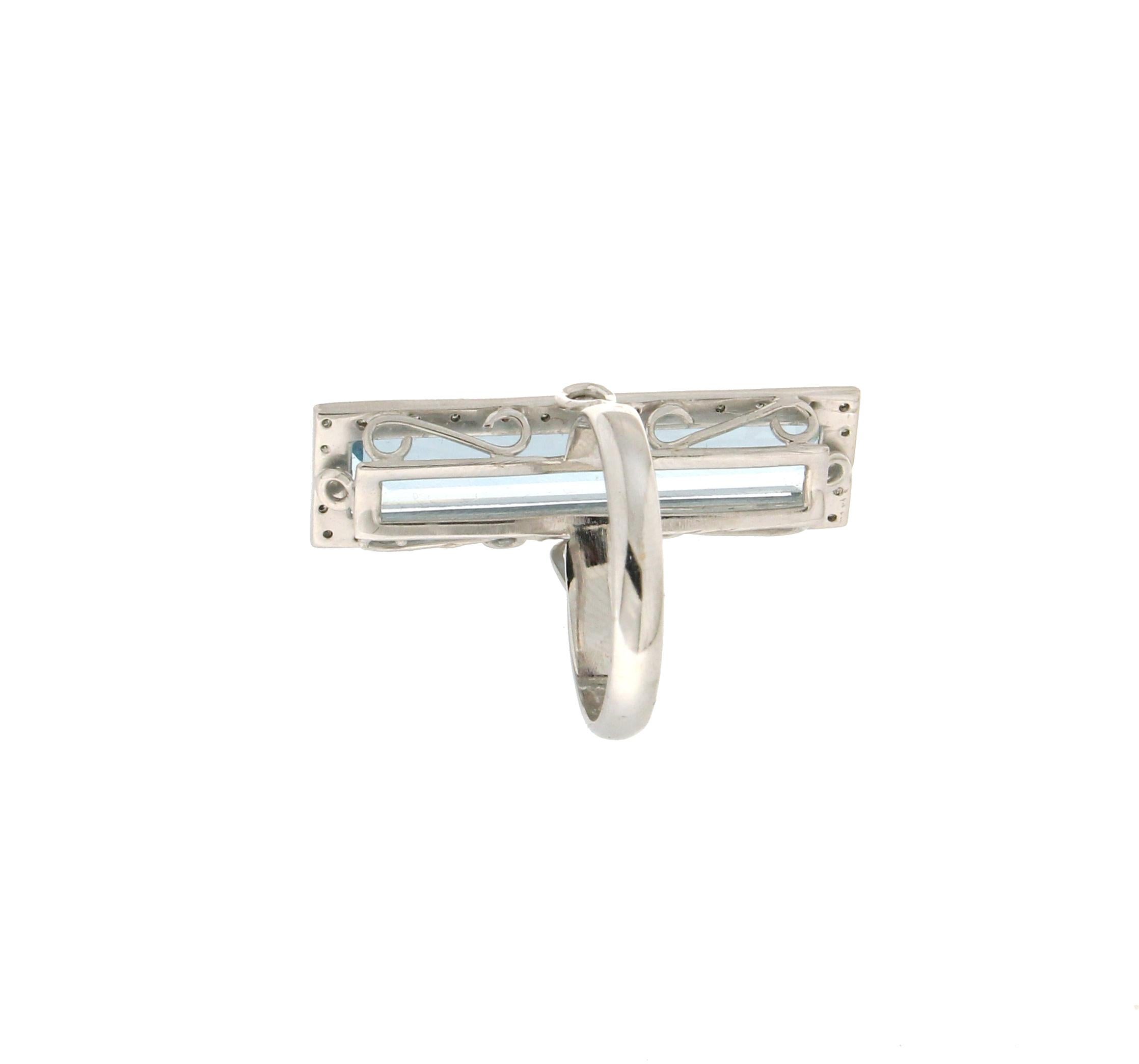 Artisan Handcraft Brazilian Aquamarine 18 Karat White Gold Diamonds Cocktail Ring For Sale