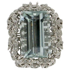 Handcraft Brazilian Aquamarine 18 Karat White Gold Diamonds Cocktail Ring