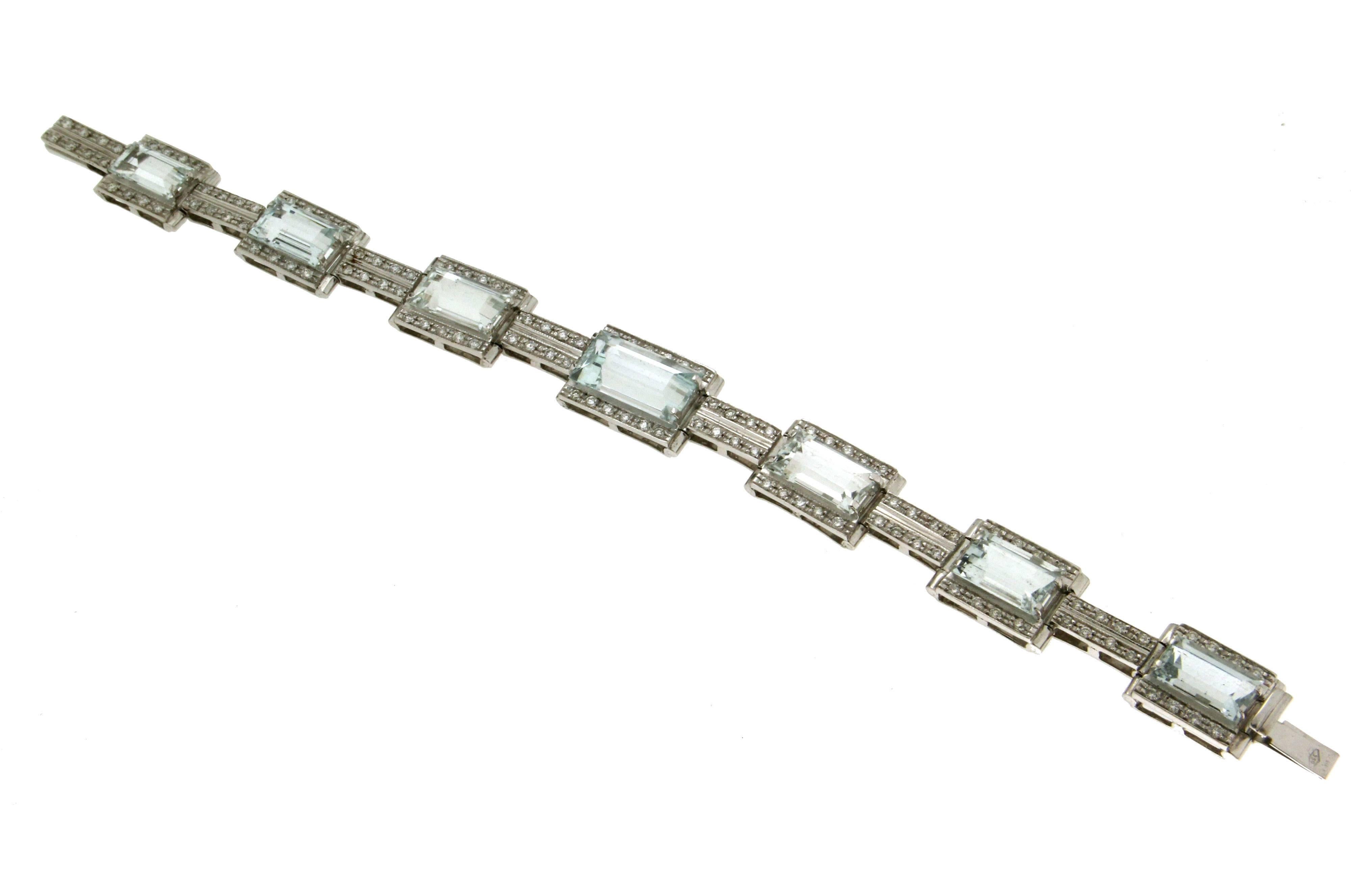 Artisan Bracelet manchette artisanal en or blanc 18 carats avec aigue-marine du Brésil et diamants en vente