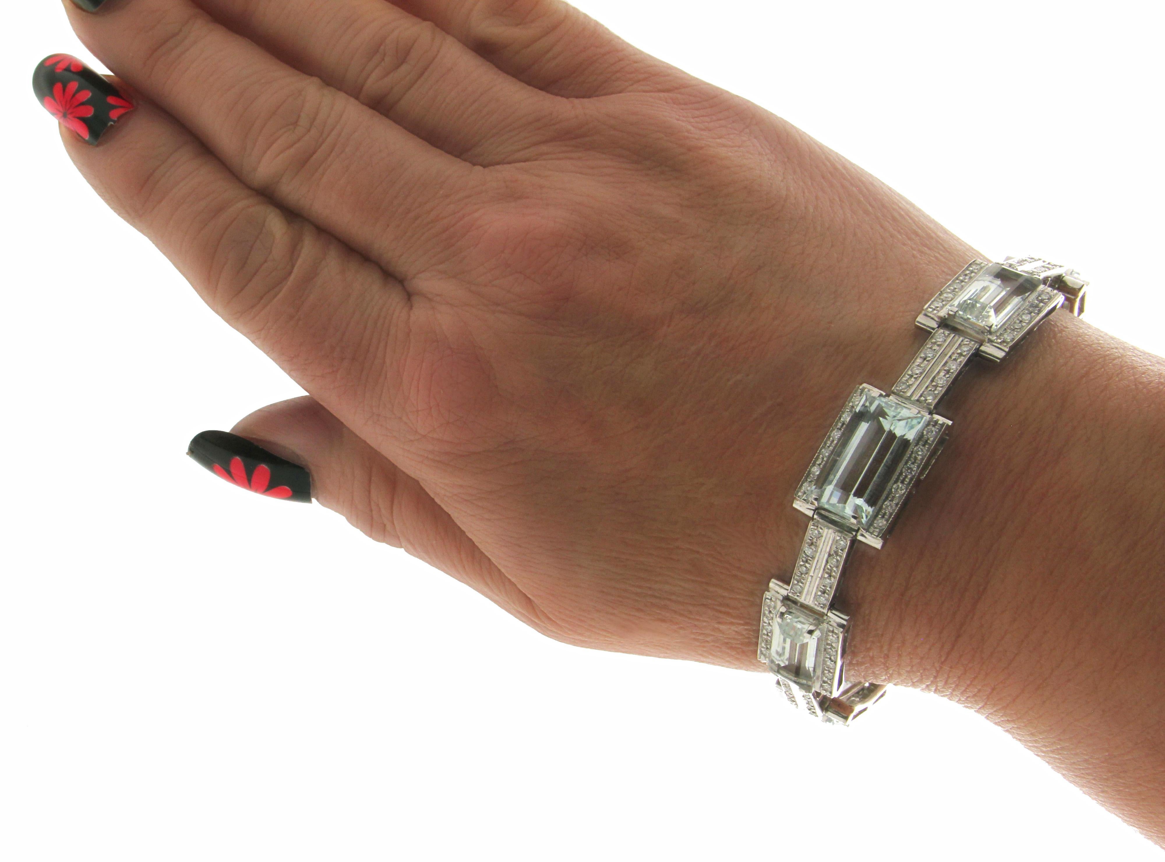 Bracelet manchette artisanal en or blanc 18 carats avec aigue-marine du Brésil et diamants Unisexe en vente
