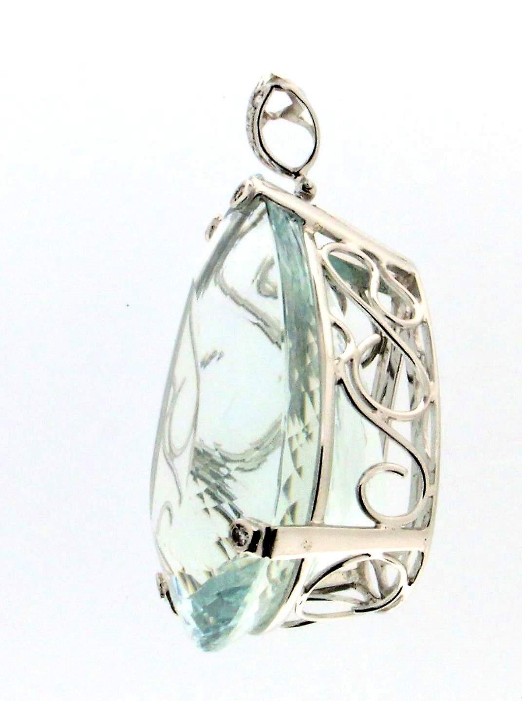 Mixed Cut Handcraft Brazilian Aquamarine 18 Karat White Gold Diamonds Pendant Necklace For Sale