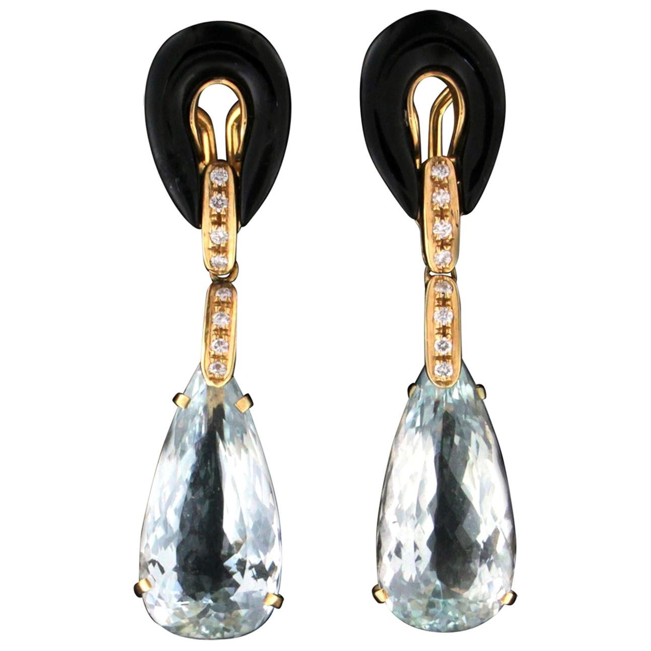 Handcraft Brazilian Aquamarine 18 Karat Yellow Gold Onyx Diamonds Drop Earrings For Sale