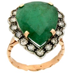 Handcraft Brazilian Emerald 14 Karat Yellow Gold Diamonds Cocktail Ring