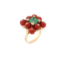 Handcraft Brazilian Emerald 14 Karat Yellow Gold Diamonds Coral Cocktail Ring