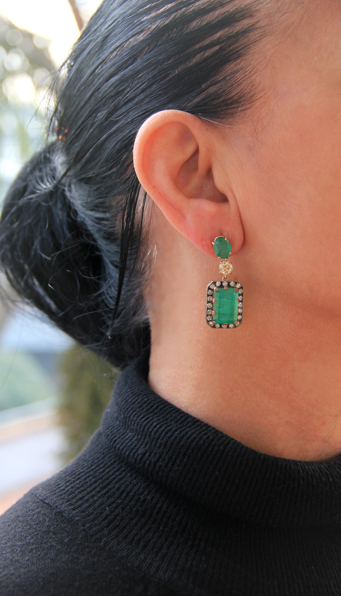 Handcraft Brazilian Emerald 14 Karat Yellow Gold Diamonds Drop Earrings For Sale 1