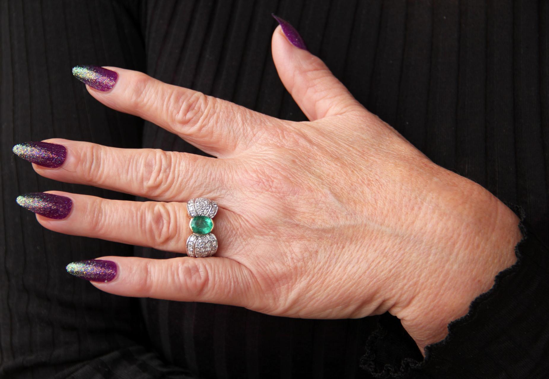 Handcraft Brazilian Emerald 18 Karat Yellow and White Gold Diamond Cocktail Ring For Sale 4