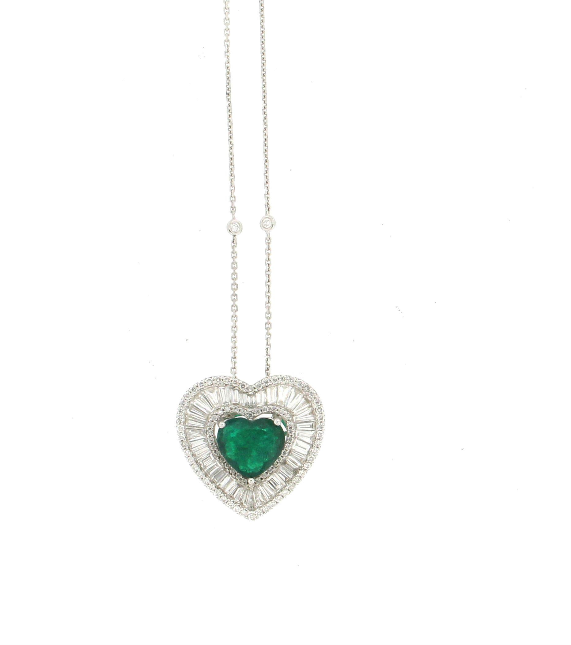 Artisan Handcraft Brazilian Emerald Heart 18 Karat White Gold Diamonds Pendant Necklace For Sale