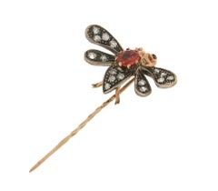 Handcraft Butterfly 14 Karat Yellow Gold Diamonds Sapphire Brooch