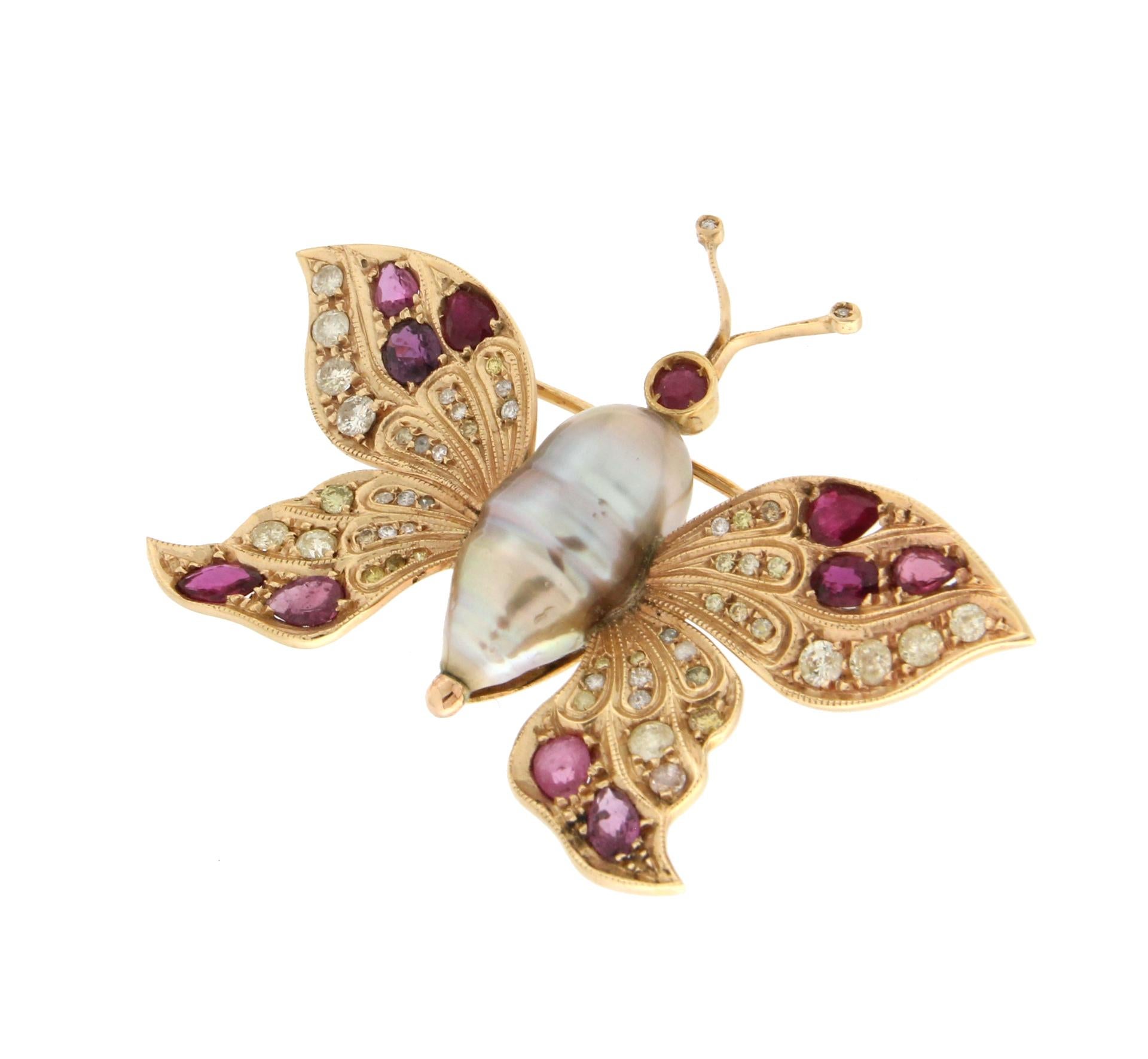Broche Mariposa Artesanal Oro Amarillo 18 Kilates Rubí Perla Diamantes Artesano en venta